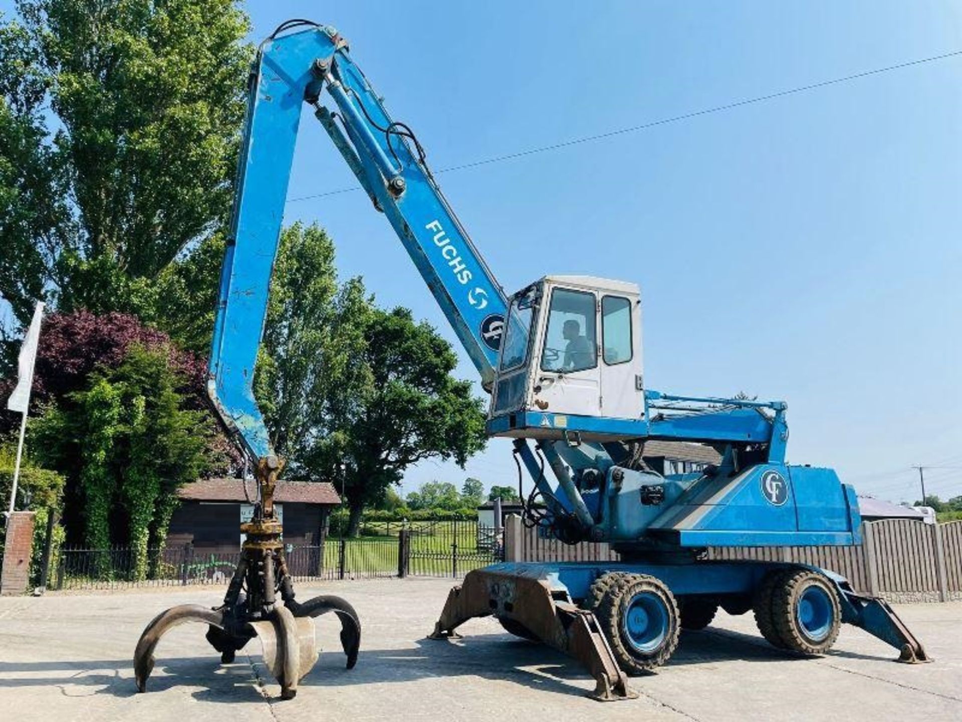 FUCHS MHL340 HIGH RISE CABIN SCRAP HANDLER C/W ROTATING SCRAP GRAB