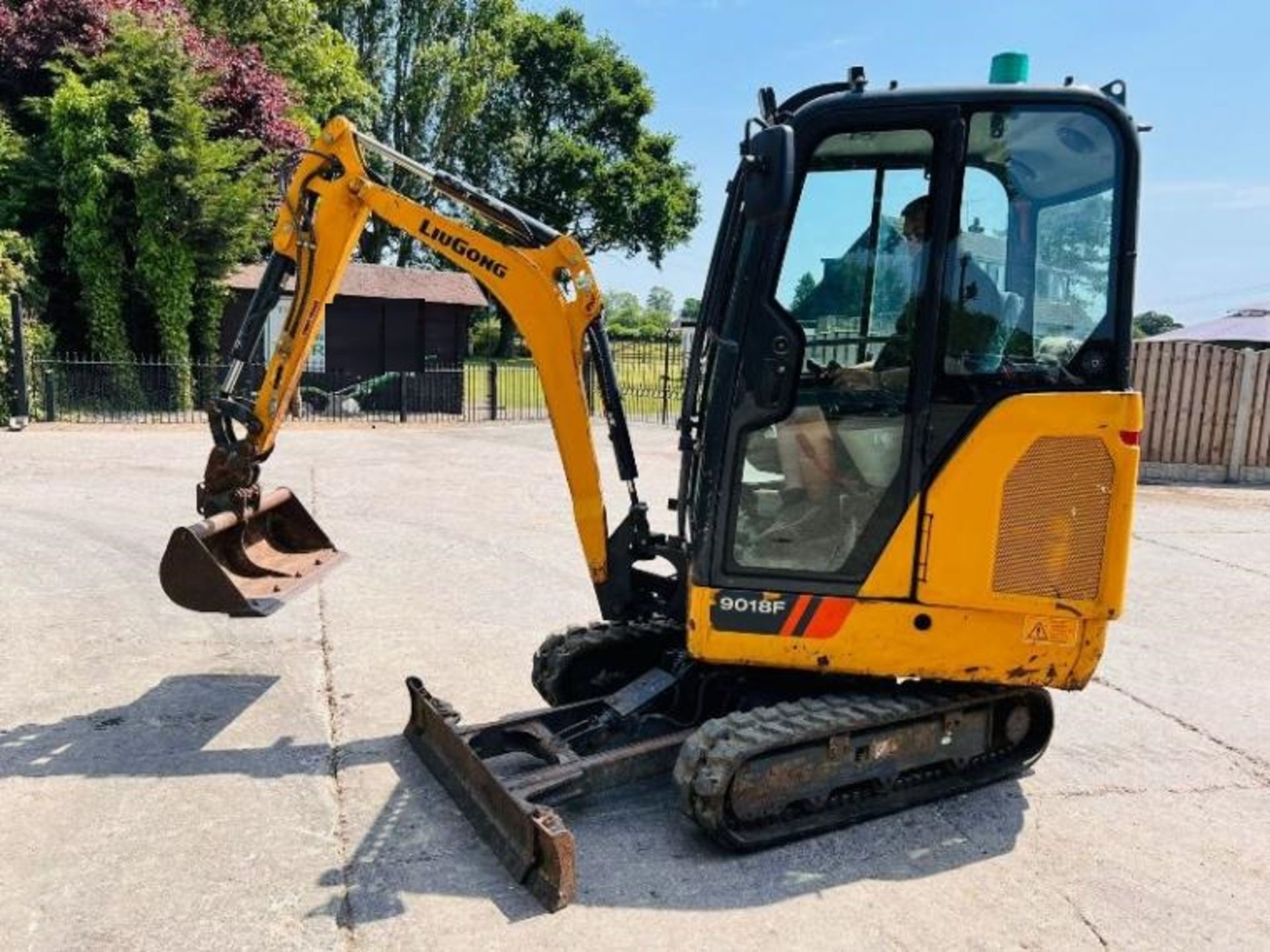 LIUGONG 9018F EXCAVATOR *YEAR 2020, 543 HOURS, ONE OWNER FROM NEW - Image 6 of 16