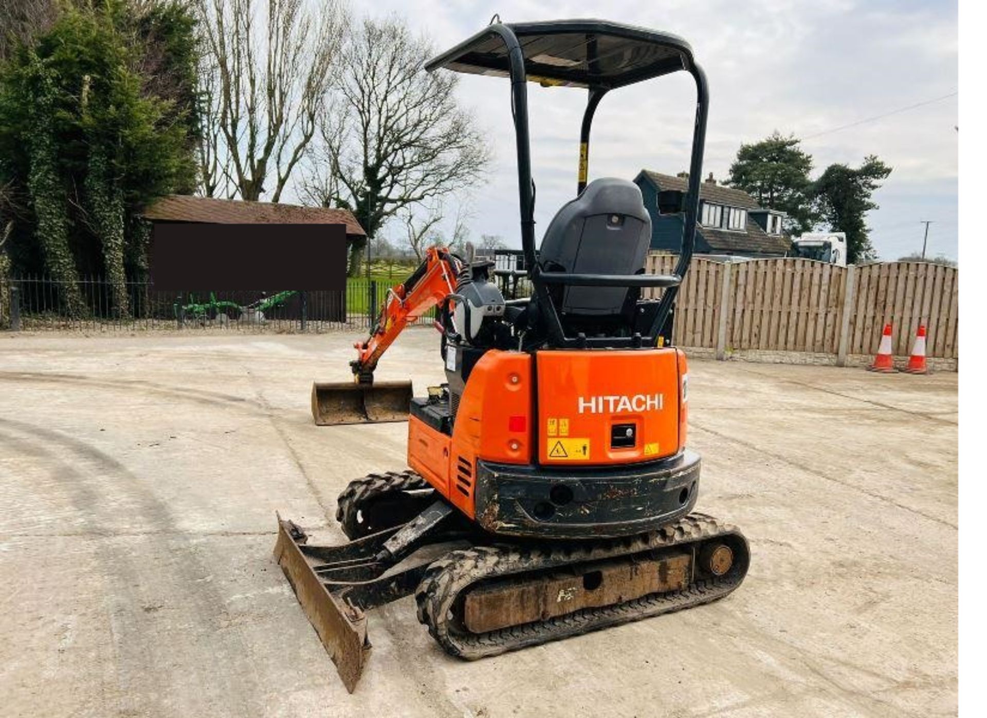 HITACHI ZX19U-5A EXCAVATOR *YEAR 2018 , 1398 HOURS* C/W EXPANDING TRACKS