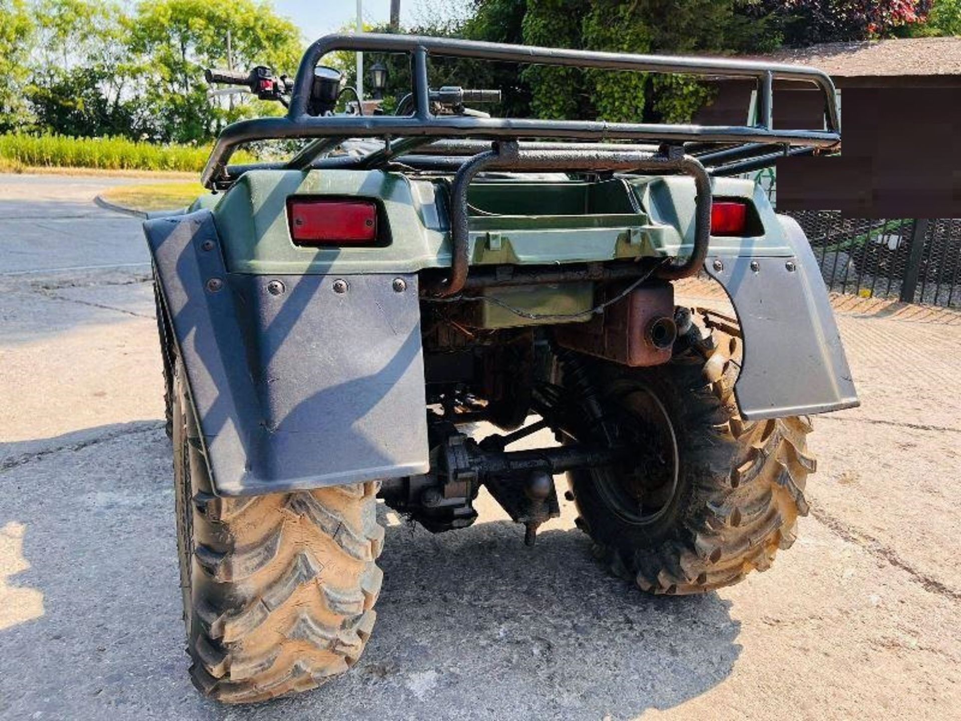 KAWASAKI KLF300 4X4 QUAD BIKE C/W FRONT & REAR CARRY RACKS - Image 6 of 16