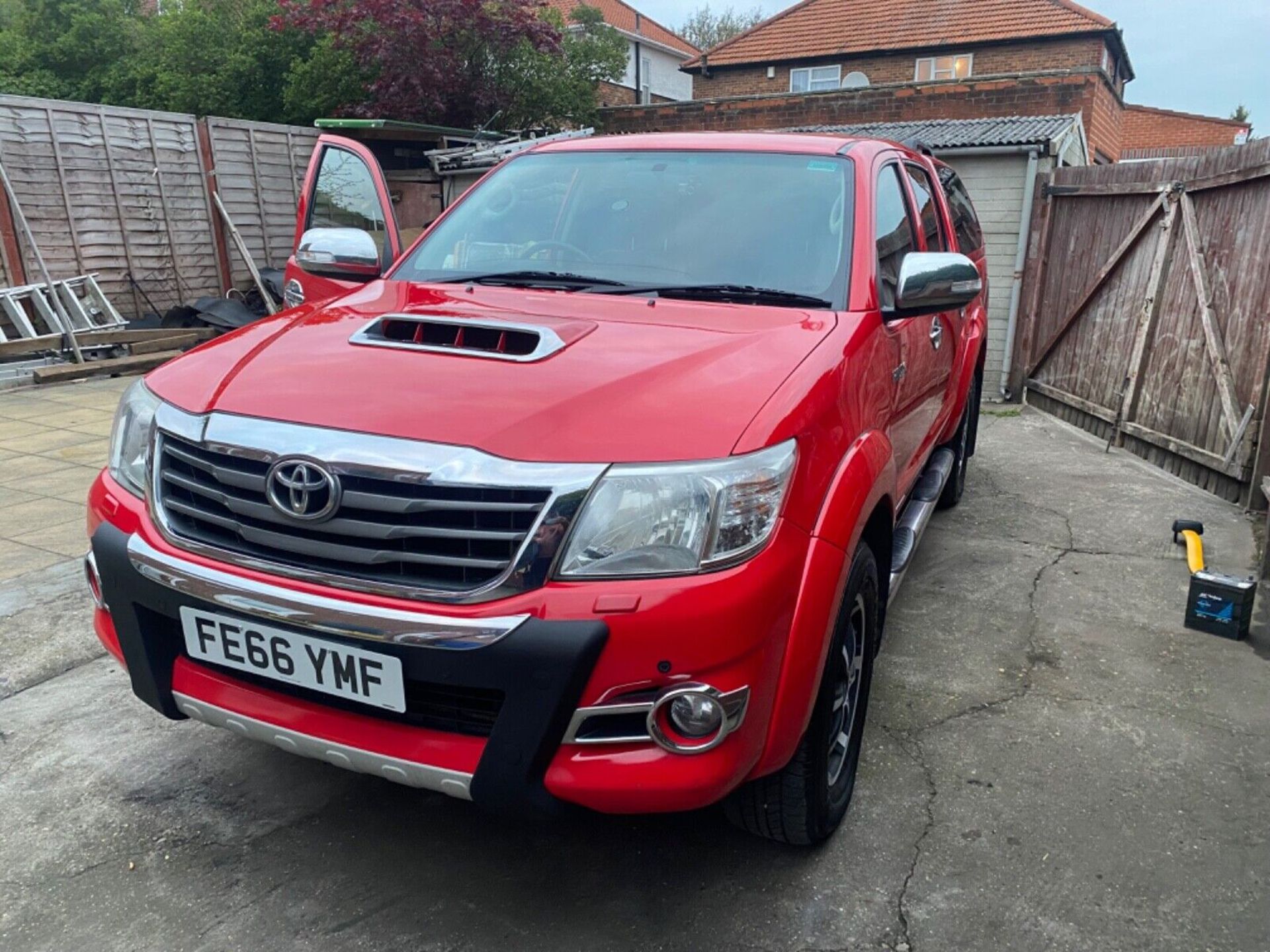 2016 TOYOTA HILUX 3.0 D-4D INVINCIBLE EURO6 4 WD