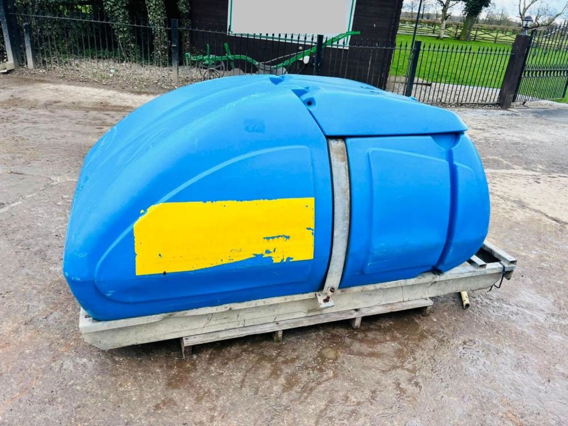 WASTER TRAILER TANK BOWSER TO SUIT TRAILER - Image 6 of 9