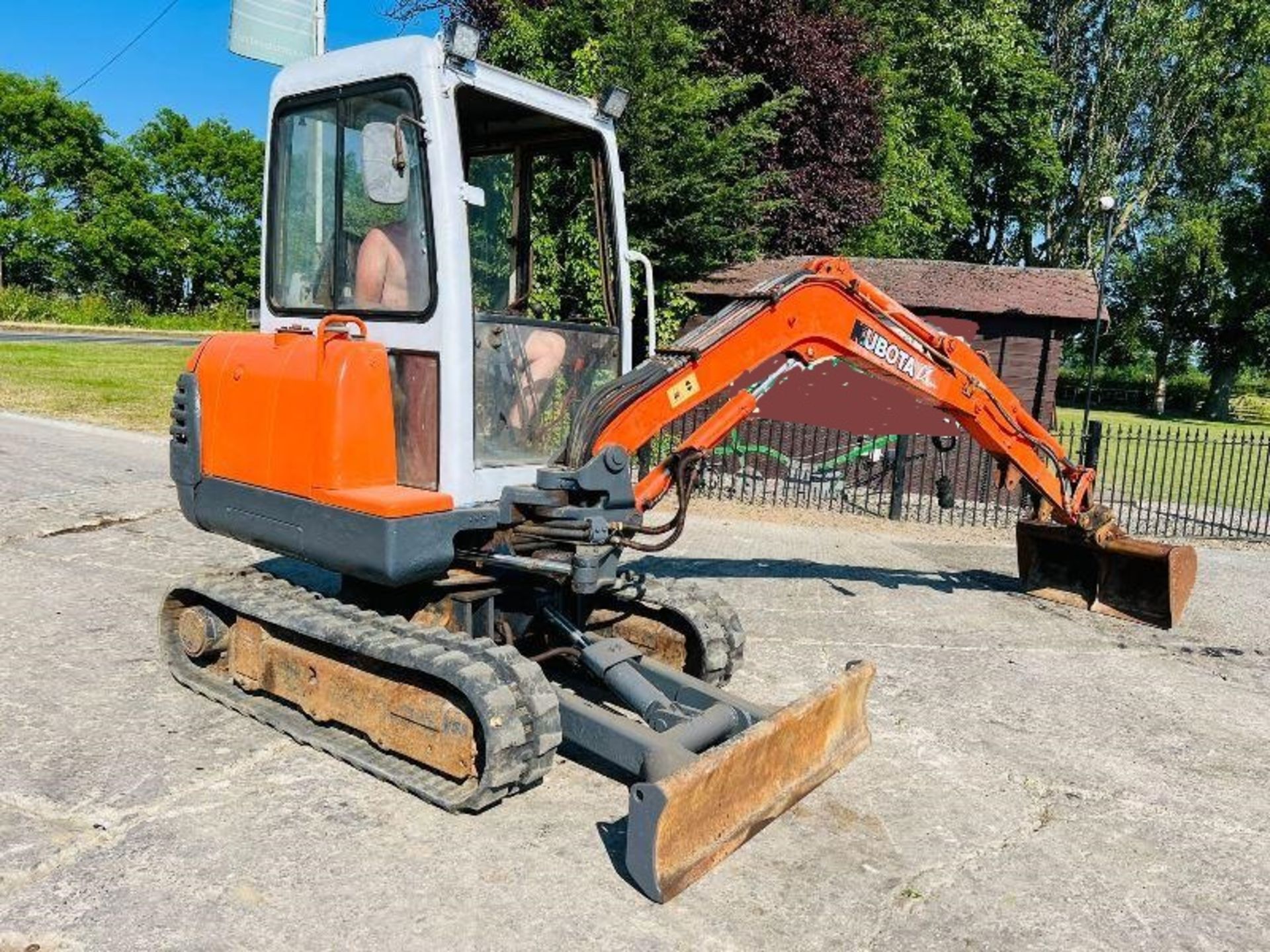 KUBOTA KX121-2 TRACKED EXCAVATOR C/W QUICK HITCH - Image 8 of 12