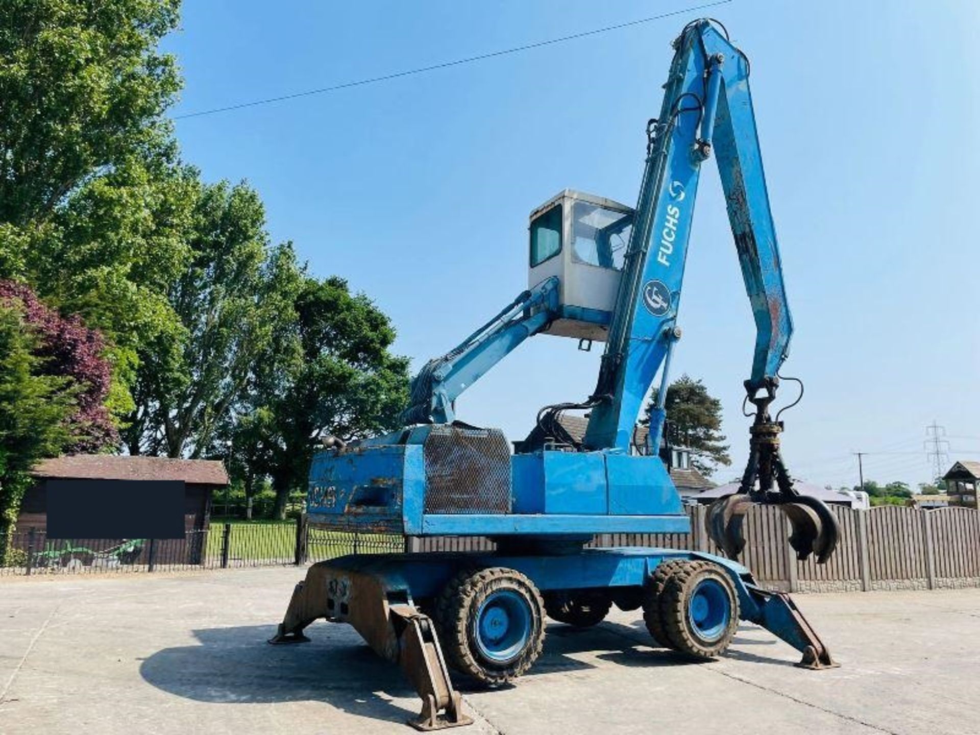 FUCHS MHL340 HIGH RISE CABIN SCRAP HANDLER C/W ROTATING SCRAP GRAB - Image 14 of 16