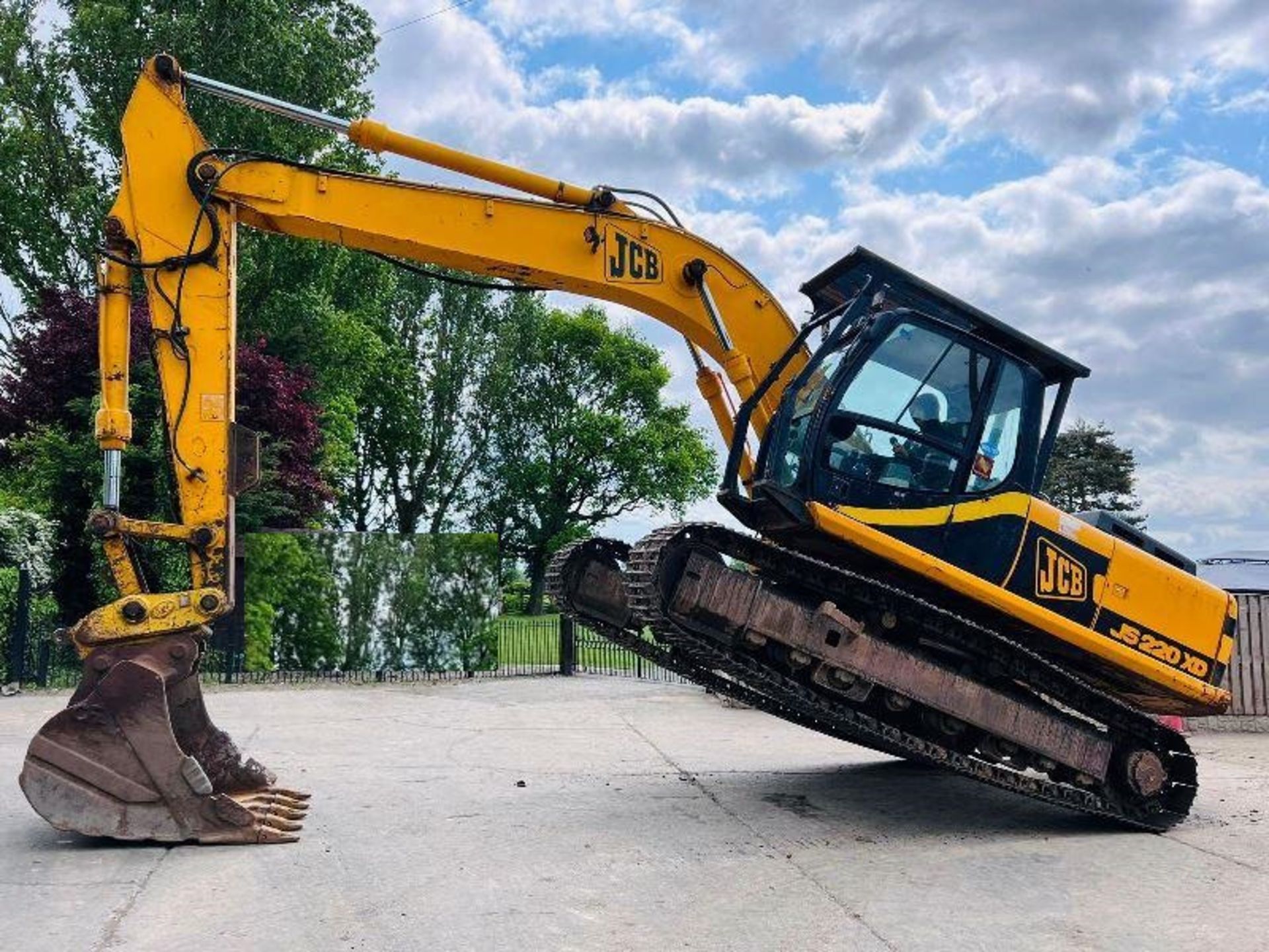 JCB JS220XD TRACKED EXCAVATOR C/W QUICK HITCH & BUCKET - Image 14 of 25