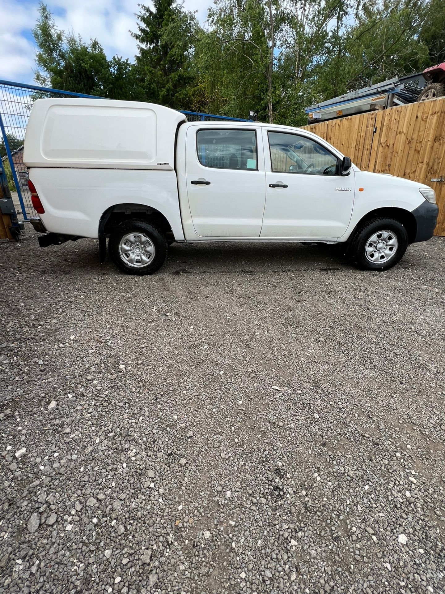 2012 TOYOTA HILUX HL2 PICK UP - DAB RADIO - A/C - ELECTRIC MIRRORS. - Image 10 of 14