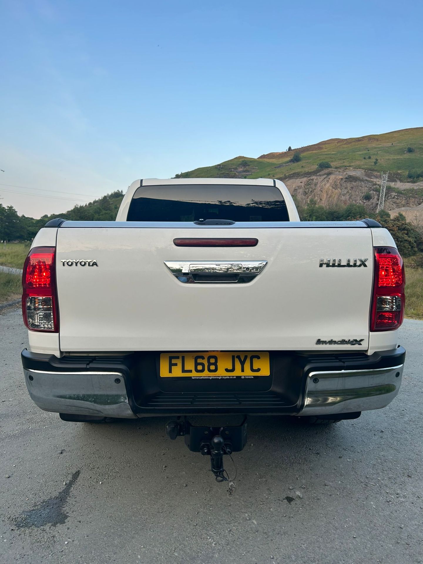 AUTOMATIC 2018 TOYOTA HILUX LIMITED EDITION FACELIFT ROLLER SHUTTER - Image 7 of 18
