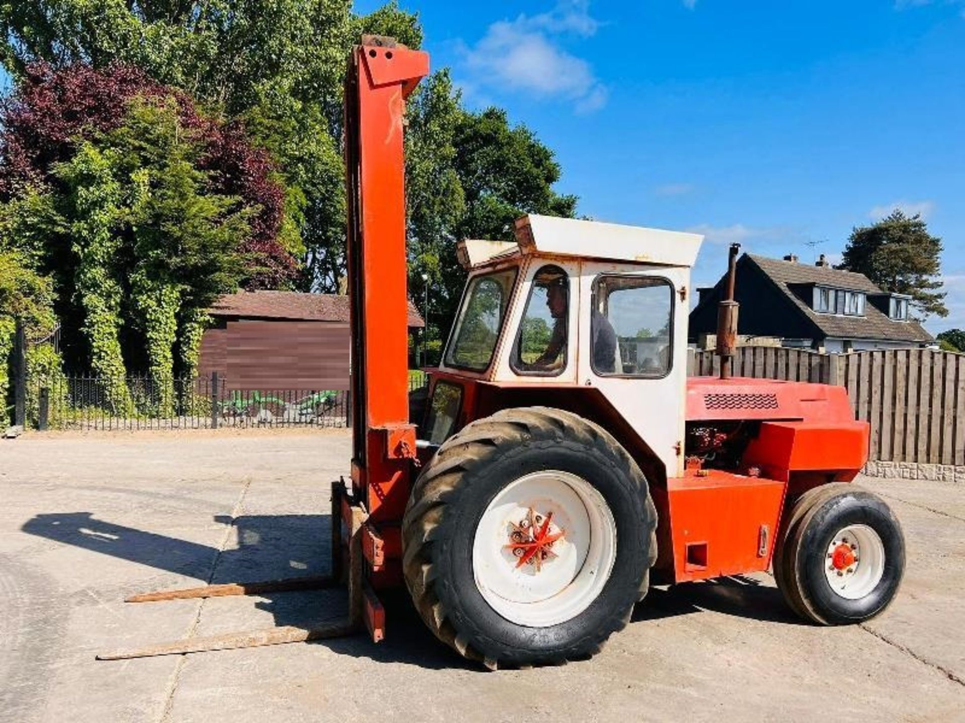 FINLAY F60 ROUGH TERRIAN FORKLIFT C/W TWO STAGE MAST - Image 16 of 19
