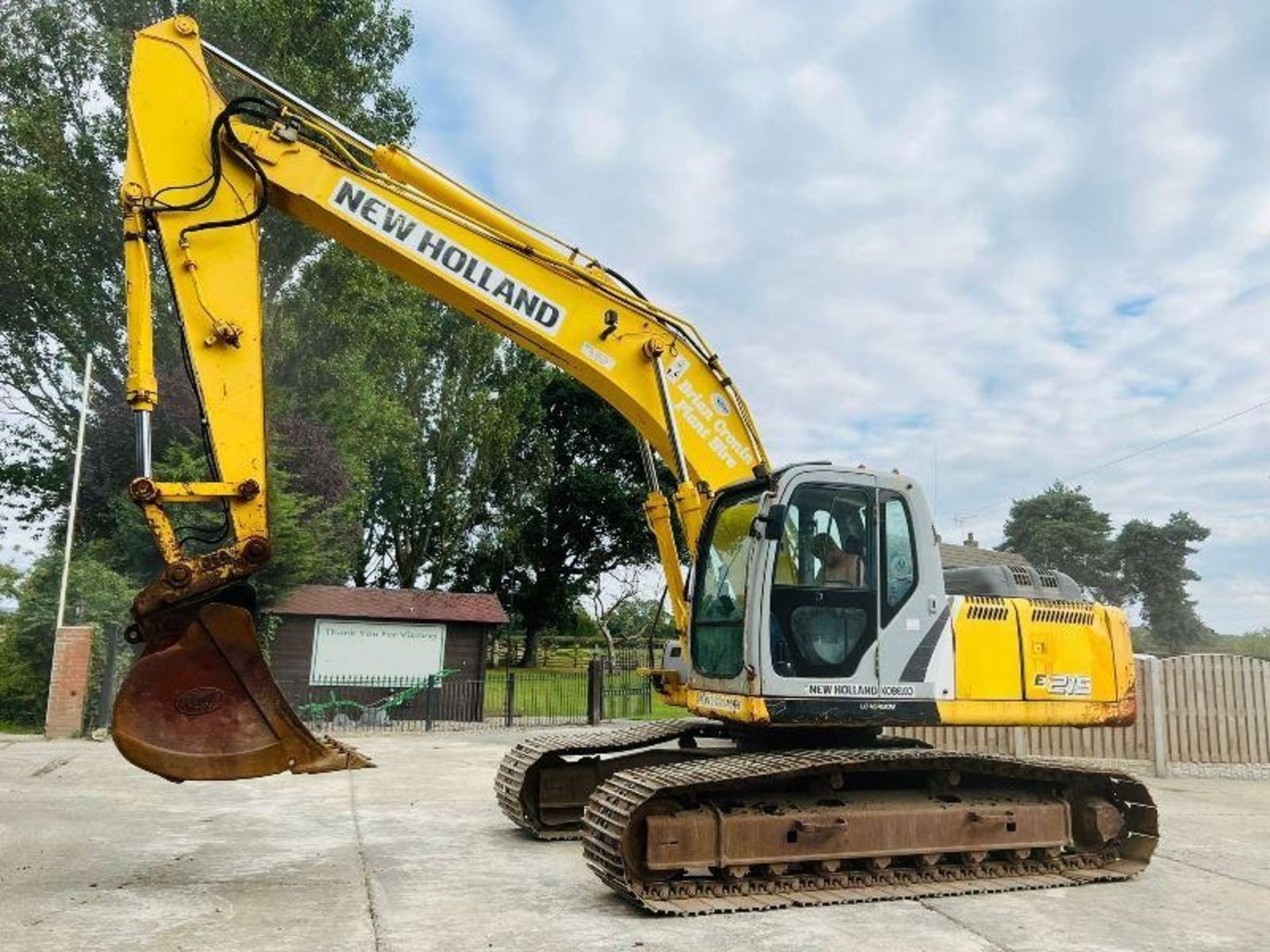 NEW HOLLAND E215 TRACKED EXCAVATOR C/W QUICK HITCH - Image 5 of 18