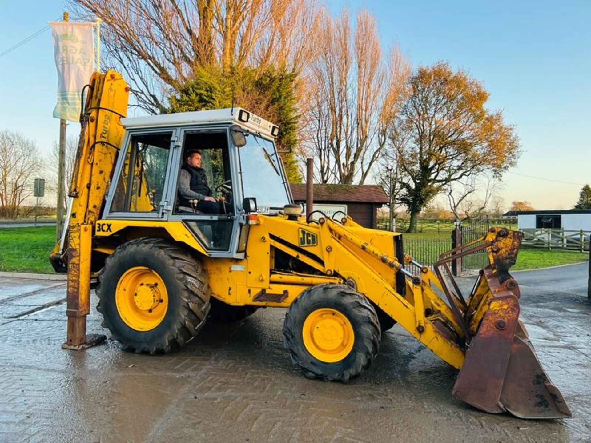 JCB 3CX SITEMASTER TURBO PLUS 4WD BACKHOE DIGGER C/W EXTENDING DIG