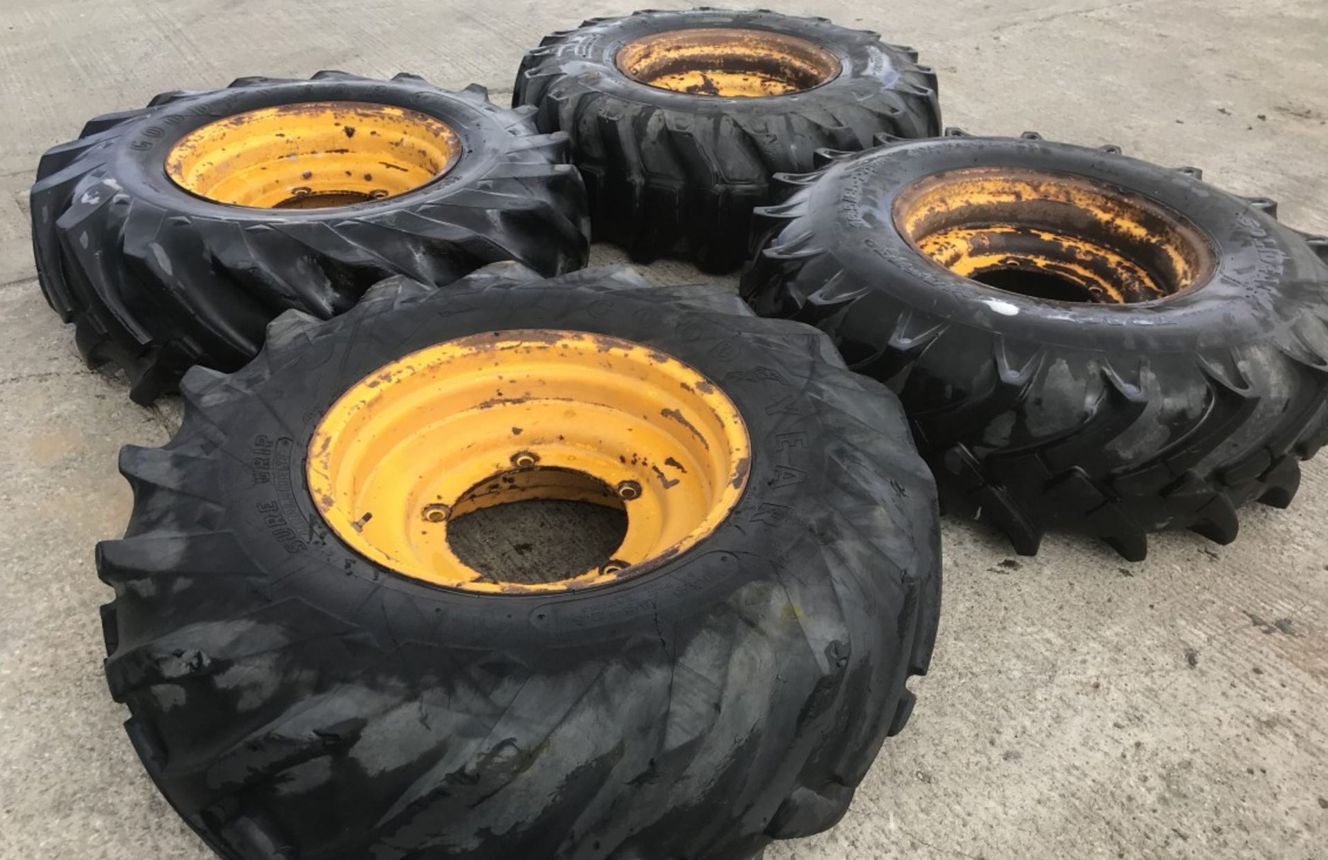 4 X JCB TELEHANDLER WHEELS AND TYRES 24 INCH - Image 5 of 11