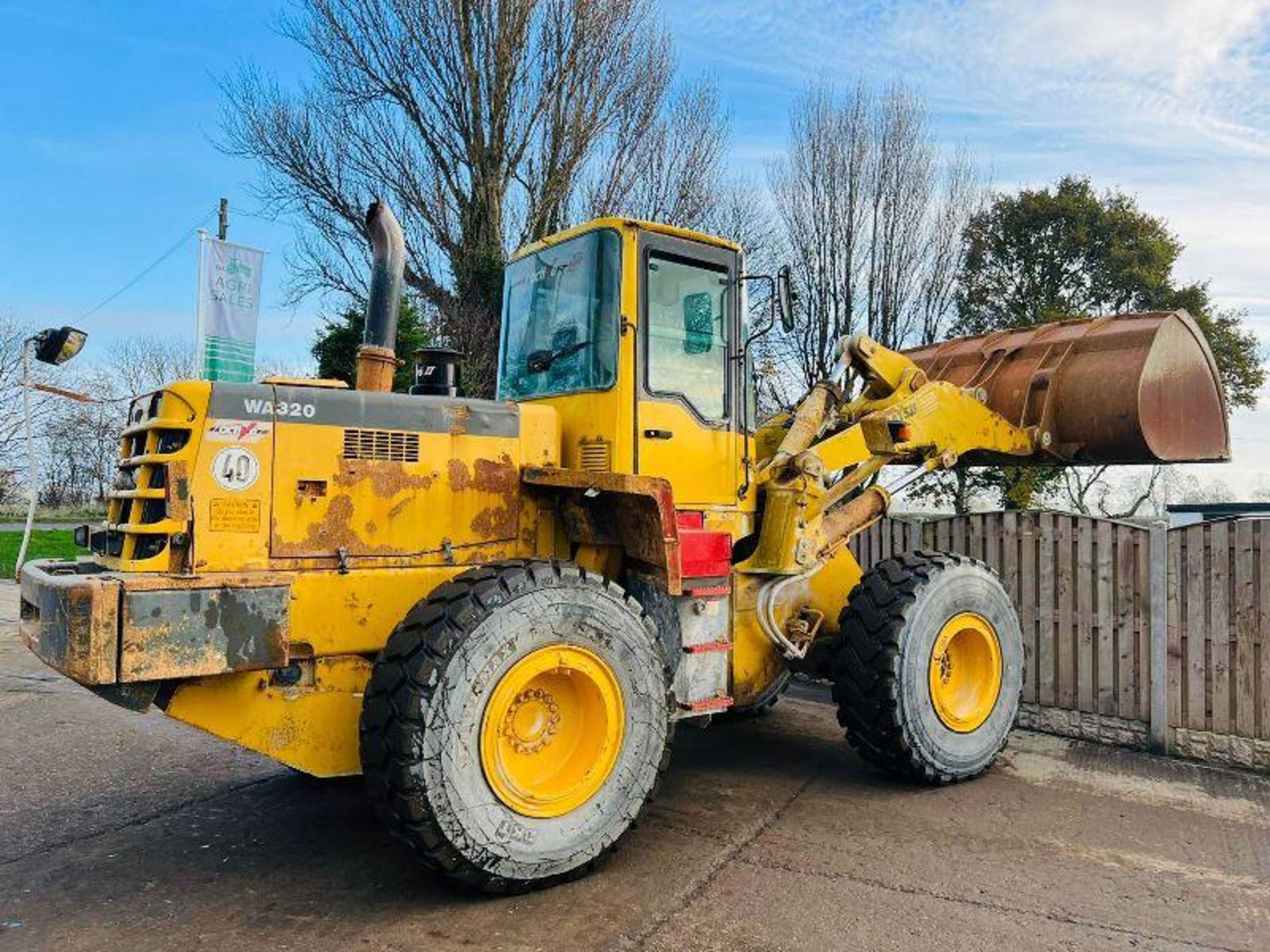 KOMATSU WA320 4WD LOADING SHOVEL C/W LOADMASTER 8000X MONITORE - Image 6 of 10