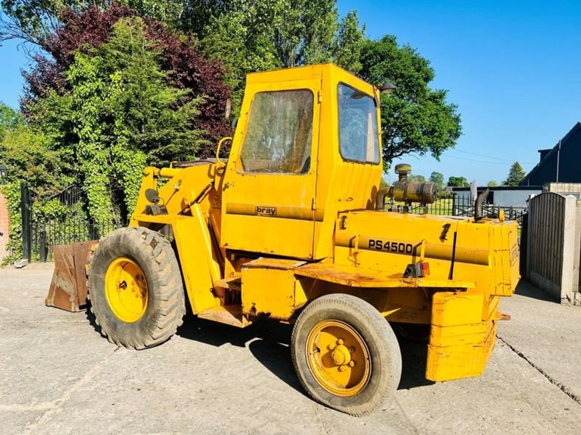 BRAY A4500 LOADING SHOVEL C/W BUCKET - Image 7 of 12