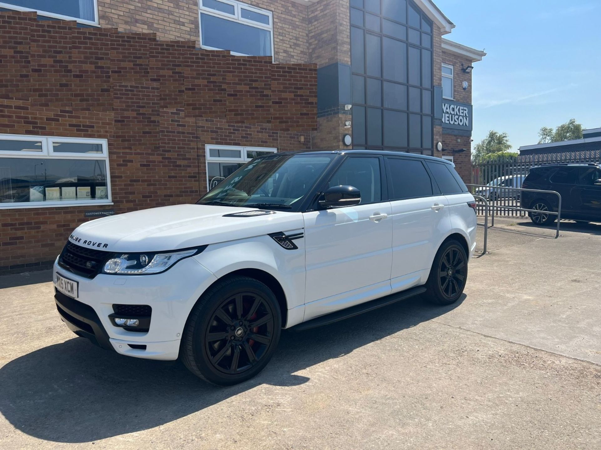 2015 RANGE ROVER SPORT 4.4 V8 AUTOBIOGRAPHY DYNAMIC TOW BAR FRIDGE FULL MOT - Image 11 of 12