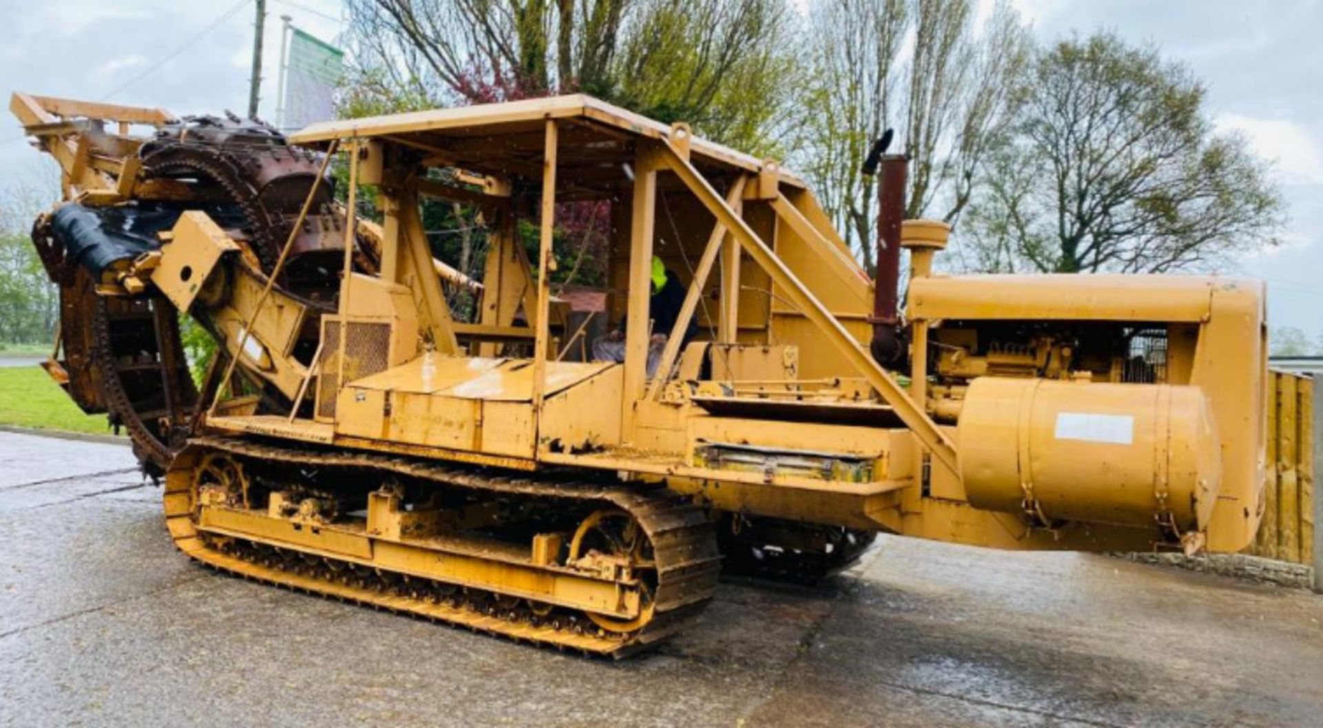 CLEVELAND 320 32" BUCKET WHEEL TRACKED TRENCHER