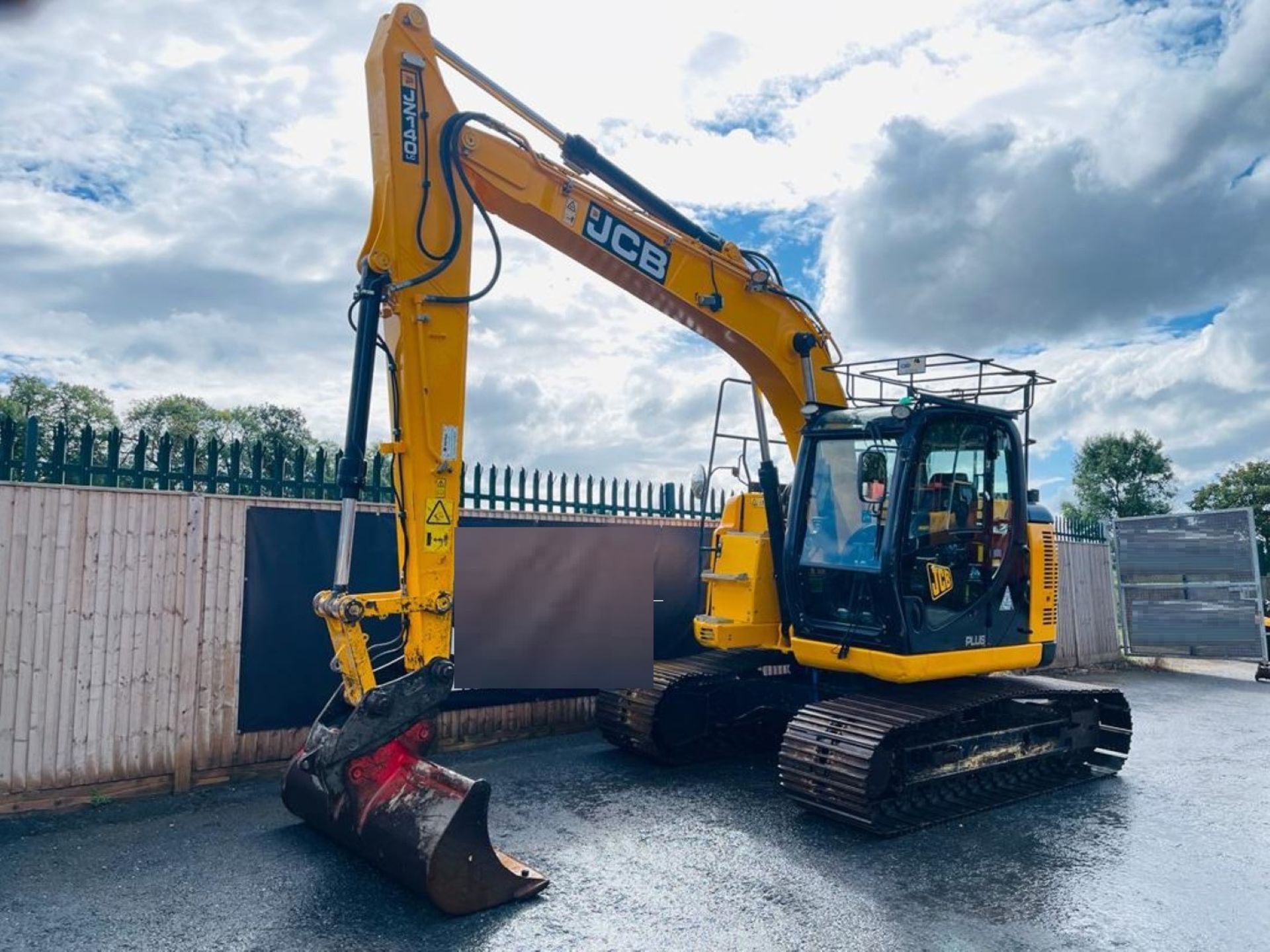 JCB JZ140 LC PLUS 2017 4807 HOURS CODED START AIR CON - Image 4 of 15