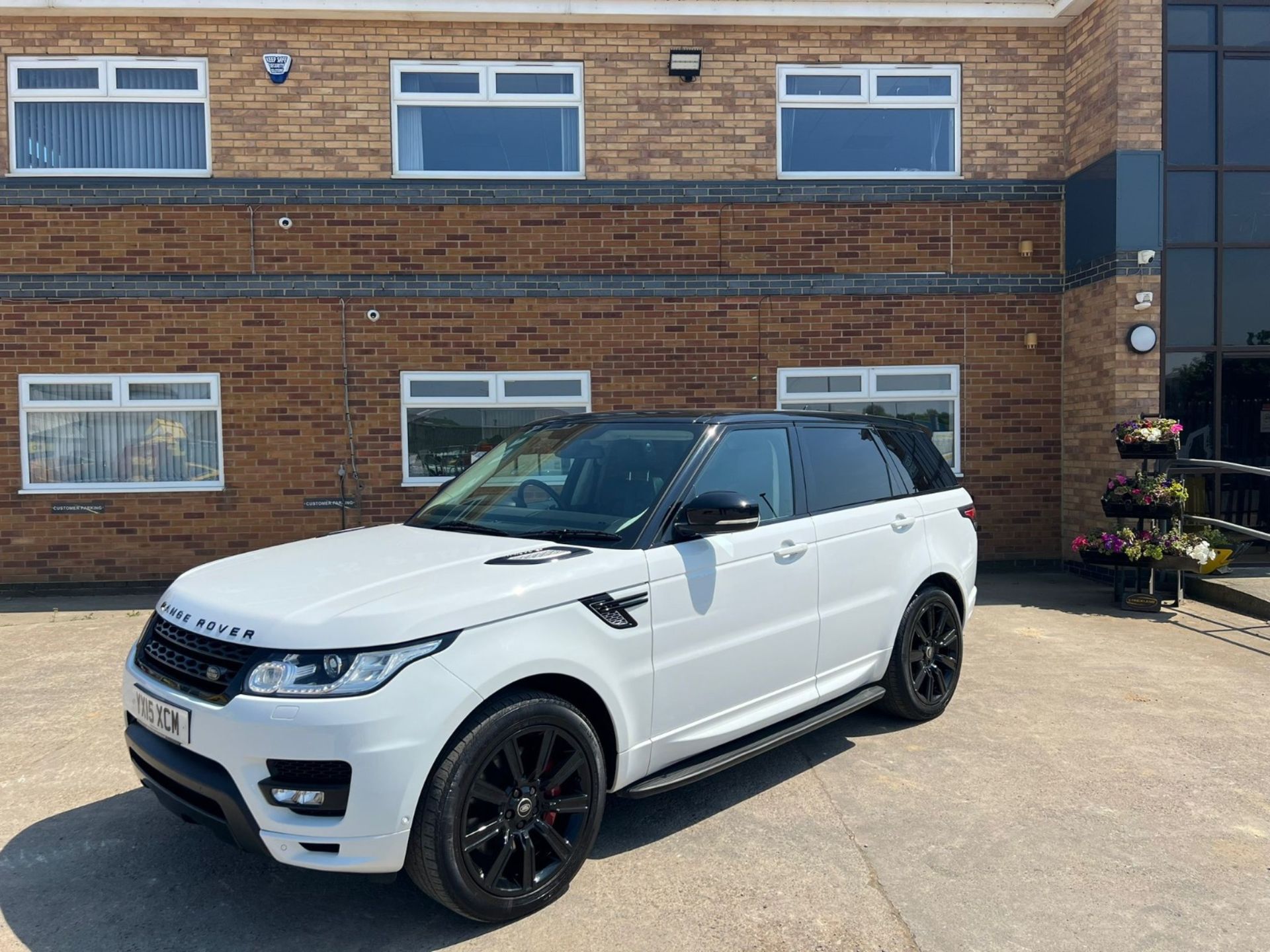 2015 RANGE ROVER SPORT 4.4 V8 AUTOBIOGRAPHY DYNAMIC TOW BAR FRIDGE FULL MOT - Image 7 of 12