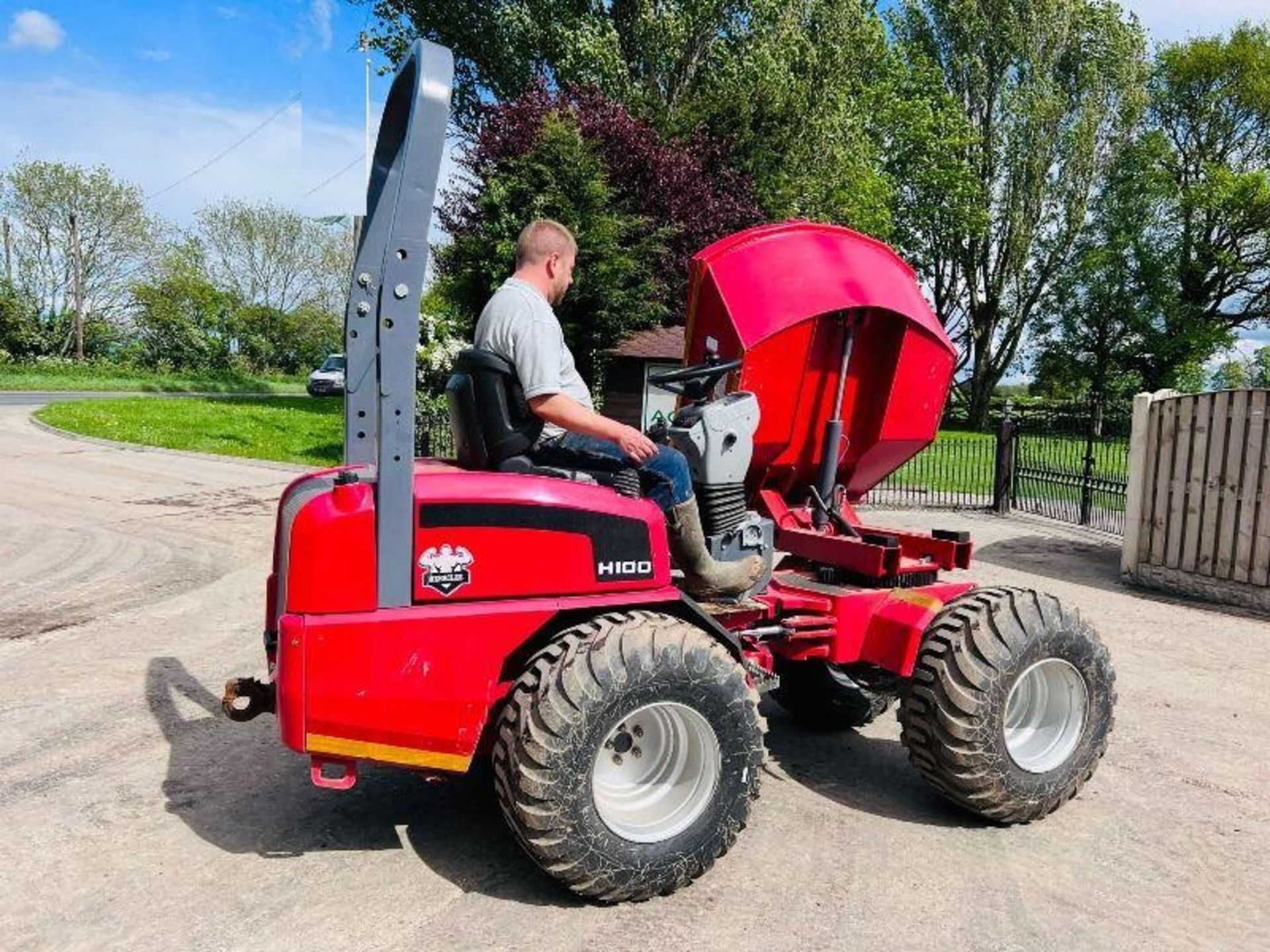 HERACLES H100 1TON SWIVEL TIP DUMPER * YEAR 2022 , ONLY 29 HOURS - Image 8 of 20