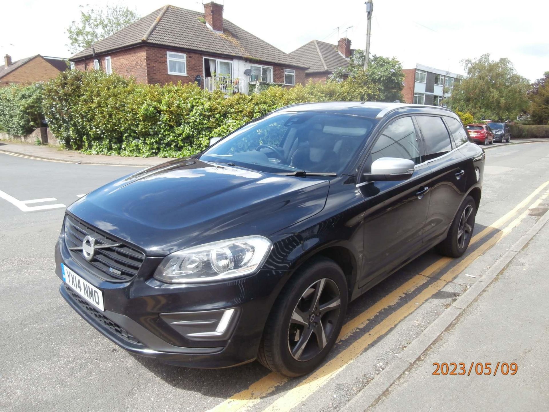 2014 VOLVO XC60 2.0 D4 R-DESIGN 5 DOOR 4X4 - 136,679 MILES - 1 KEY - Image 3 of 14