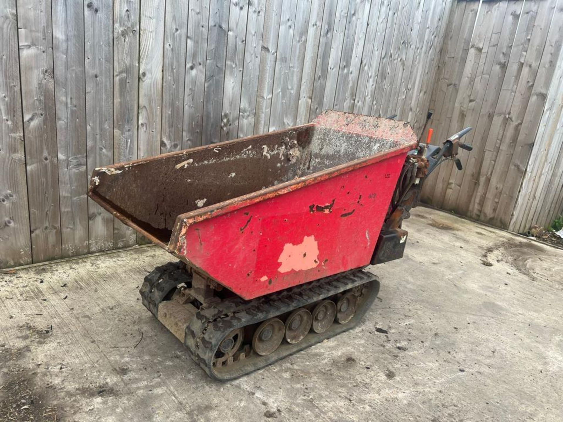 HONDA HD500 TRACKED PETROL DUMPER