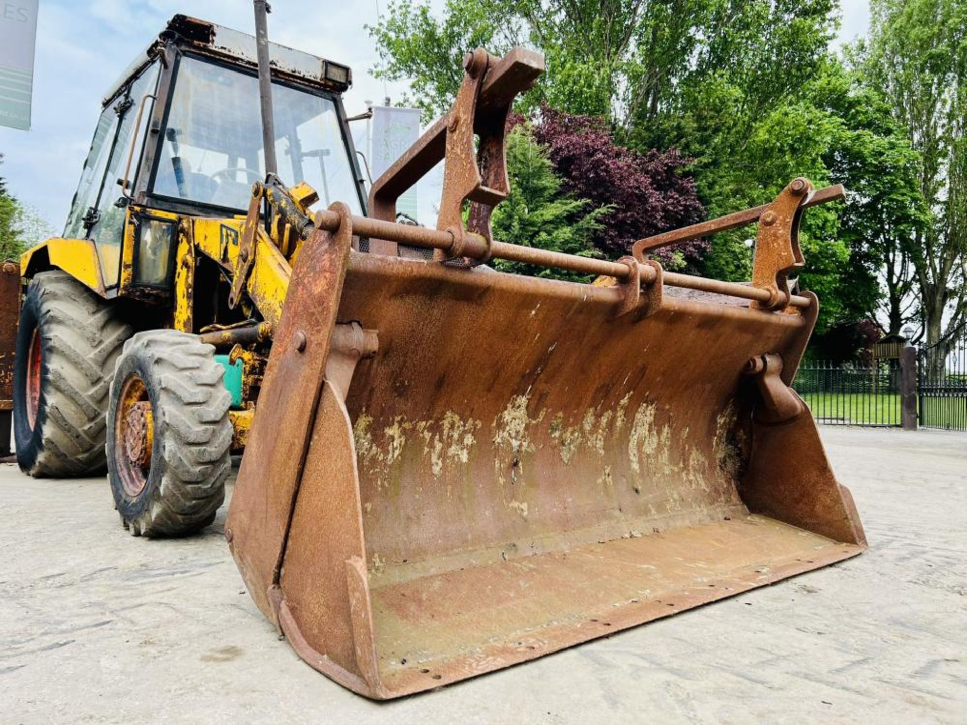 JCB 3CX PROJECT 7 4WD BACKHOE DIGGER C/W EXTENDING DIG - Image 7 of 13