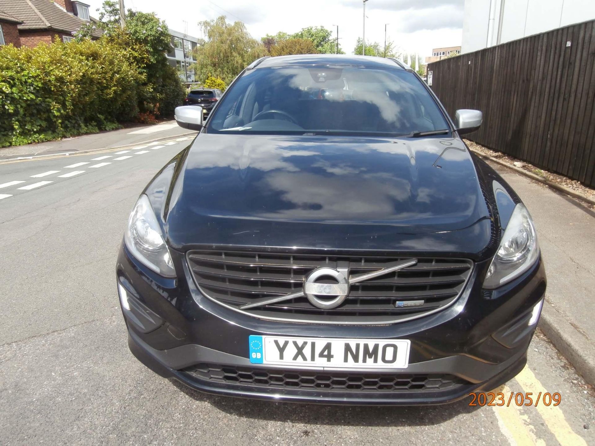 2014 VOLVO XC60 2.0 D4 R-DESIGN 5 DOOR 4X4 - 136,679 MILES - 1 KEY - Image 2 of 14