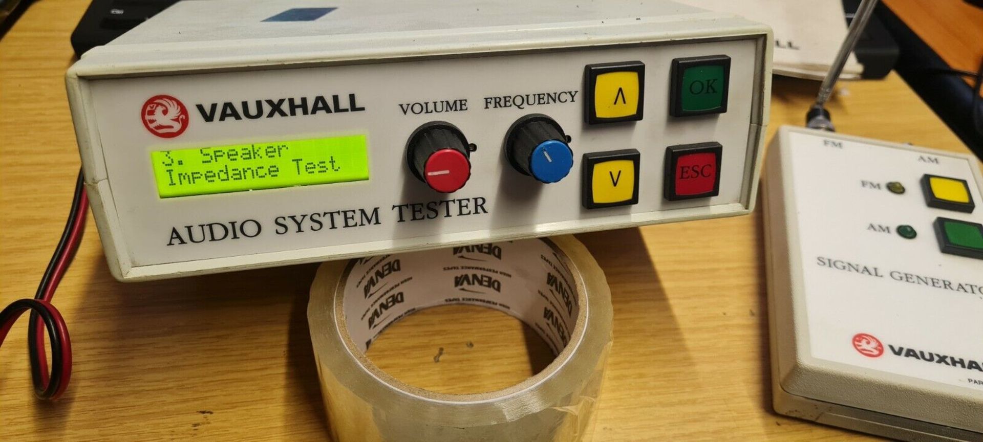 AUTOMOTIVE LOT JL49 VAUXHALL AUDIO SYSTEM TESTER WORKSHOP TOOL IN CASE REF KM46 - Image 7 of 7