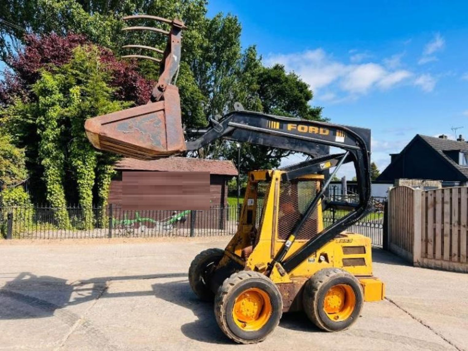 FORD L553 HIGH LIFT SKIDSTEER C/W GRAPPLE BUCKET - Image 14 of 18