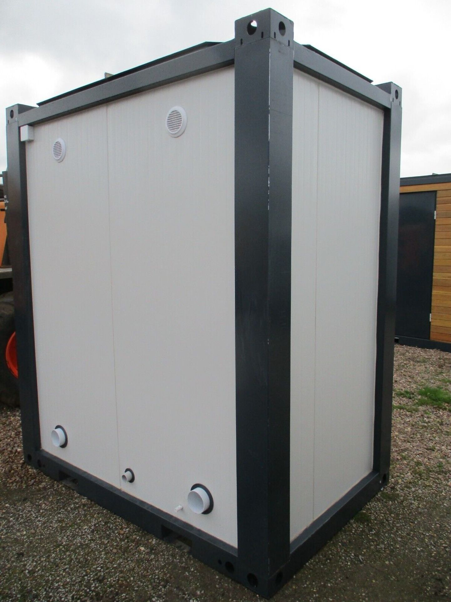 ADACON 2.1M X 1.35M DOUBLE TOILET BLOCK SECURE SHIPPING CONTAINER - Image 4 of 11