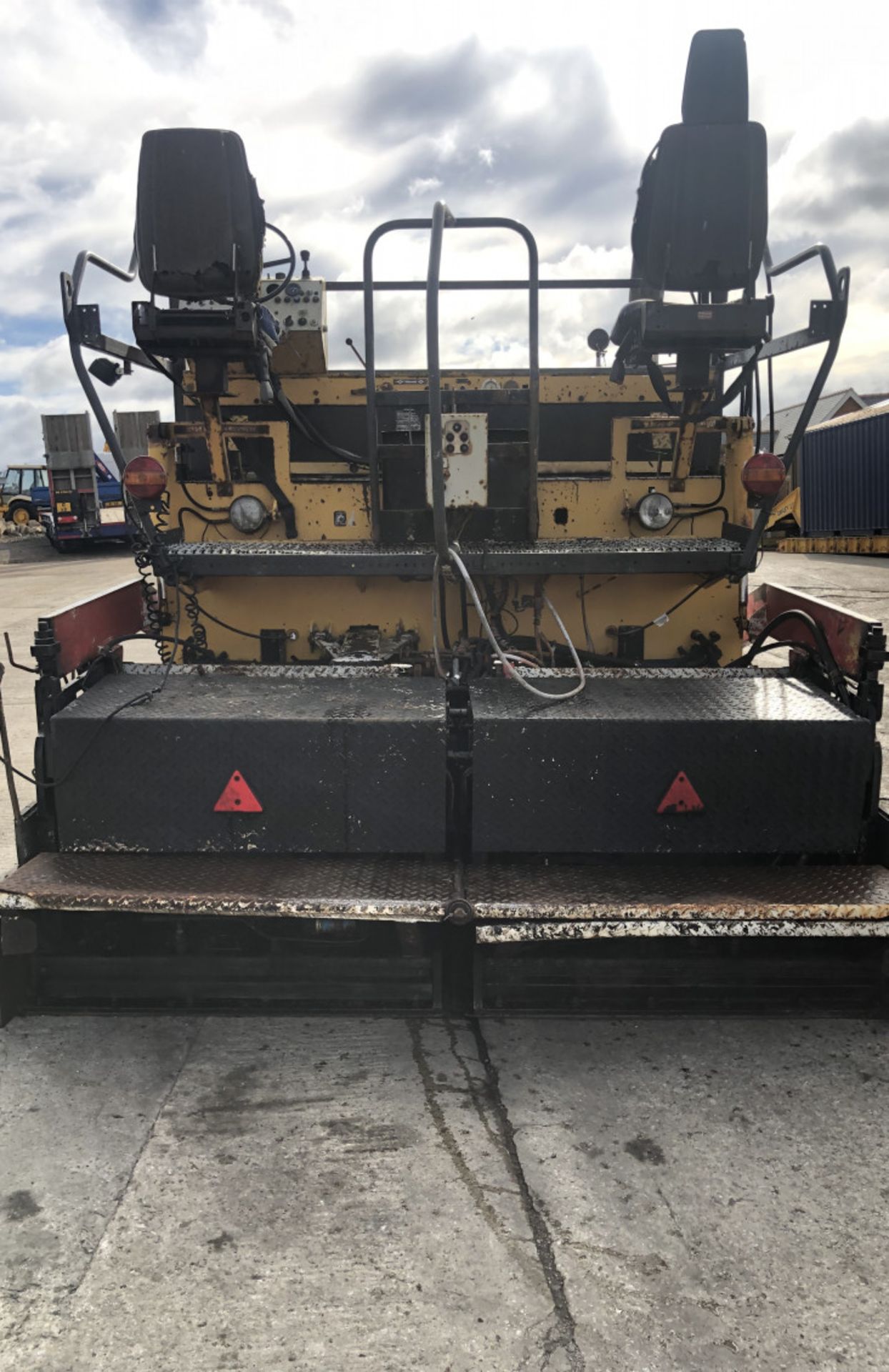 DYNAPAC 1104 ASPHALT TARMAC PAVER - Image 12 of 13