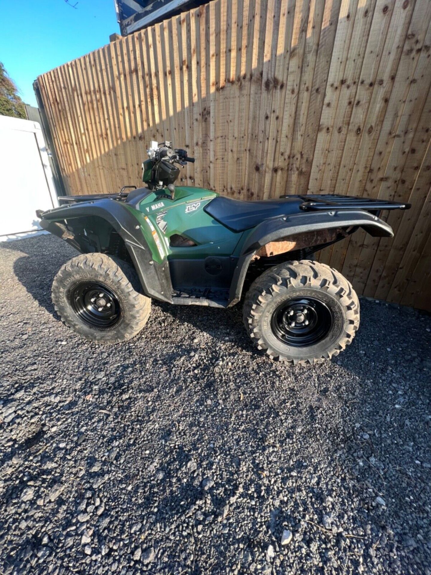 YAMAHA GRIZZLY 700 1300 HOURS FROM NEW 4X4 ROAD LEGAL FARM QUAD BIKE ATV - Image 12 of 13