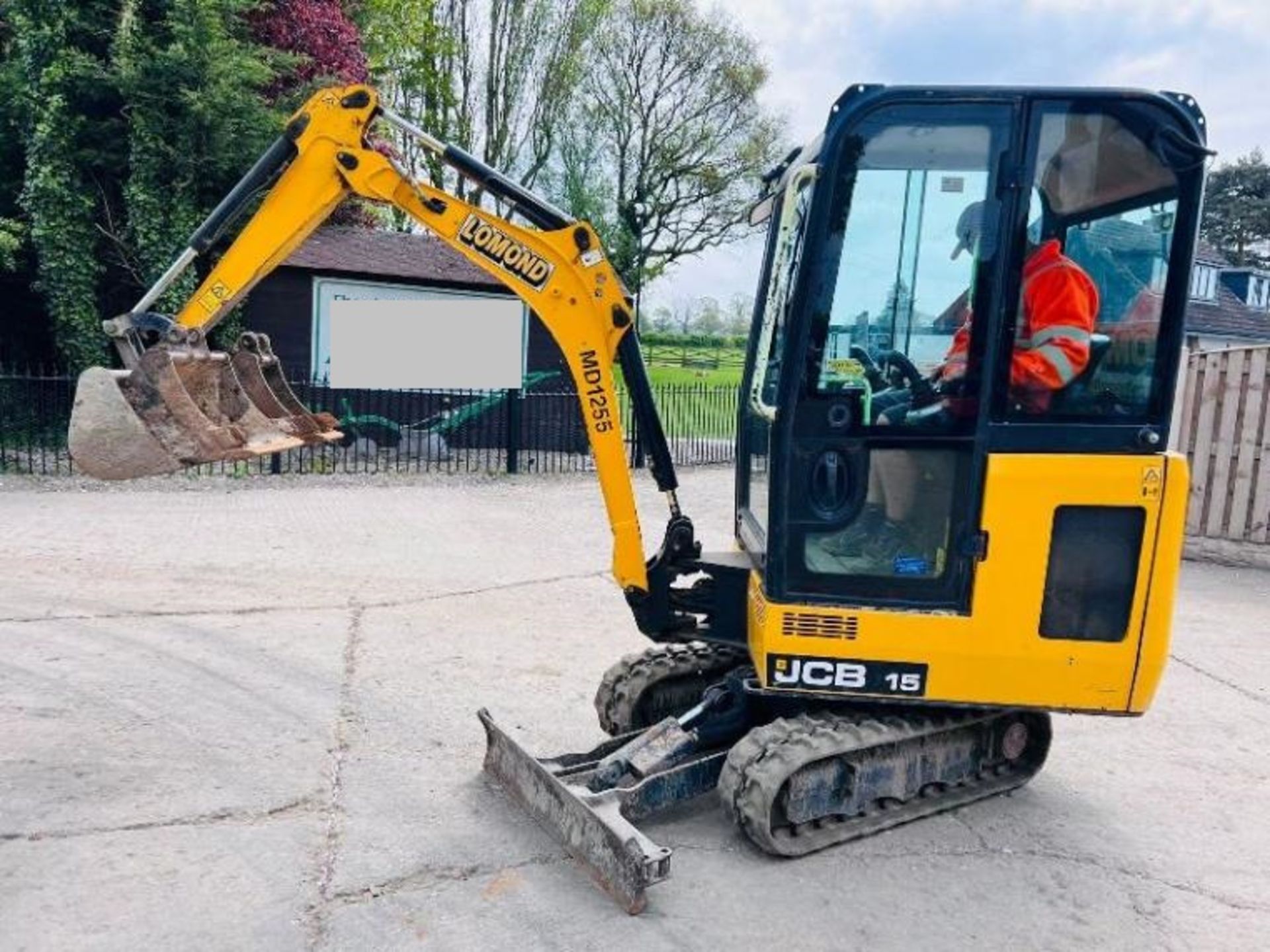 JCB 15 TRACKED EXCAVATOR *YEAR 2018 , CHOICE OF 2* C/W 3 X BUCKETS - Image 19 of 19
