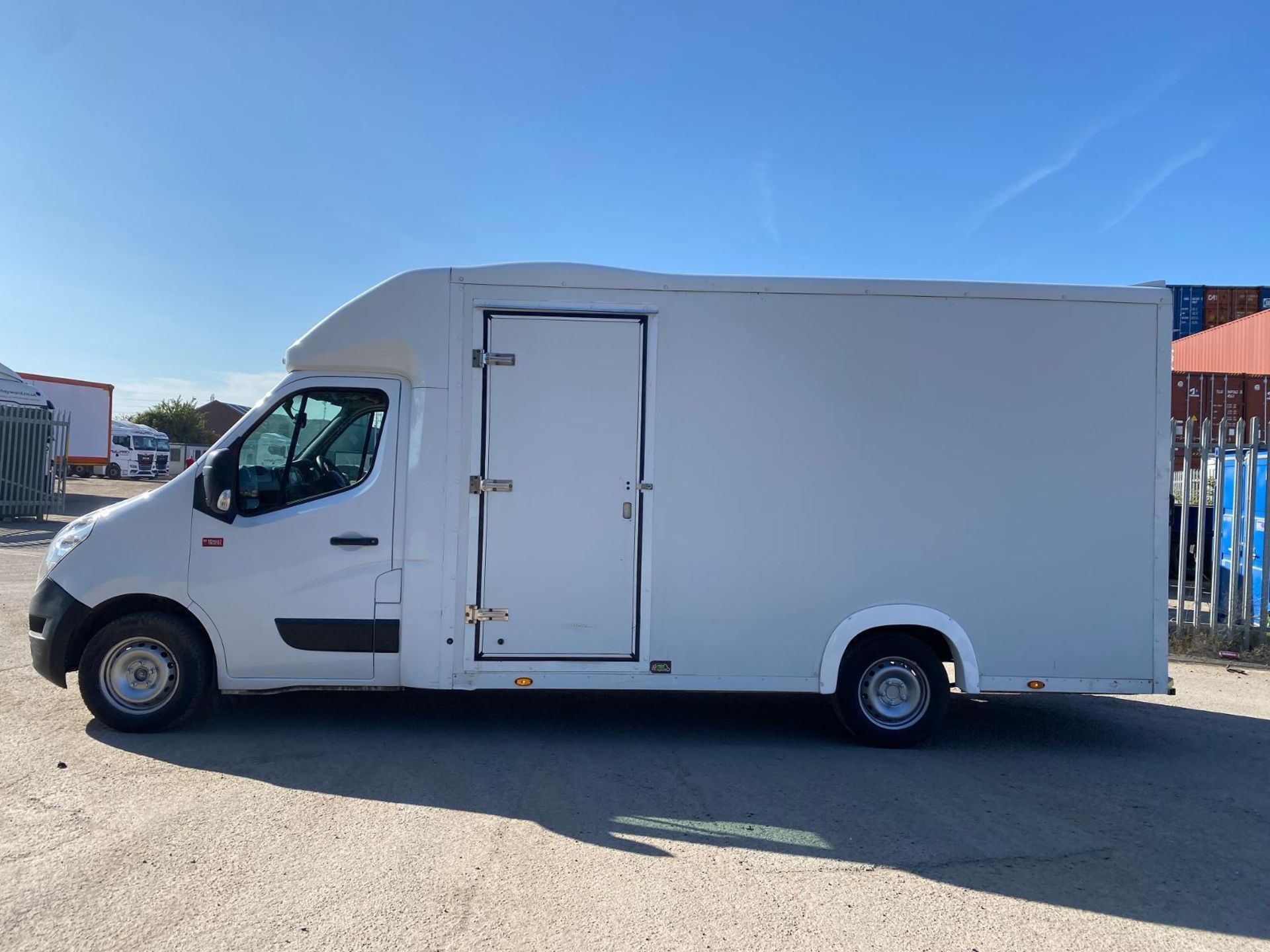 2018 68RENAULT MASTER 2.3DCI LOW LOADER LUTON BOXE EURO6 ADBLUE - Image 4 of 12