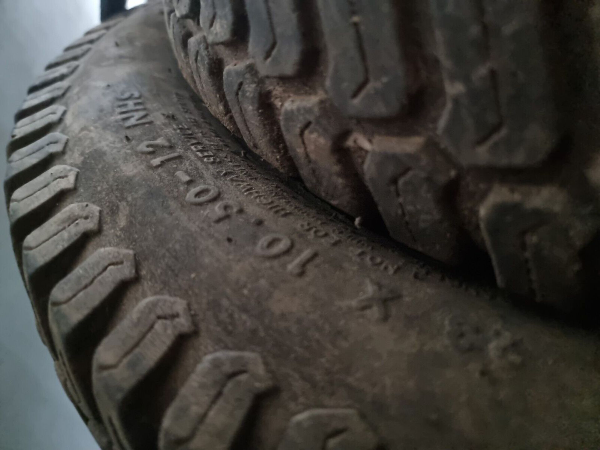 26 X 12.00 - 12 20 X 10.00 8 23 X 10.50 12 TYRES - Image 2 of 4