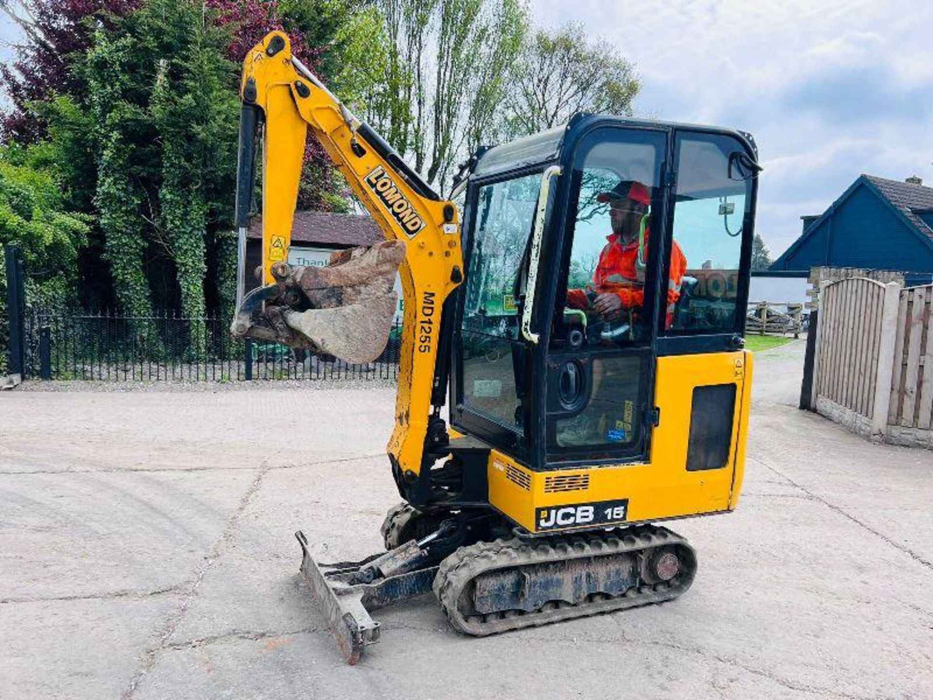 JCB 15 TRACKED EXCAVATOR *YEAR 2018 , CHOICE OF 2* C/W 3 X BUCKETS - Image 8 of 19