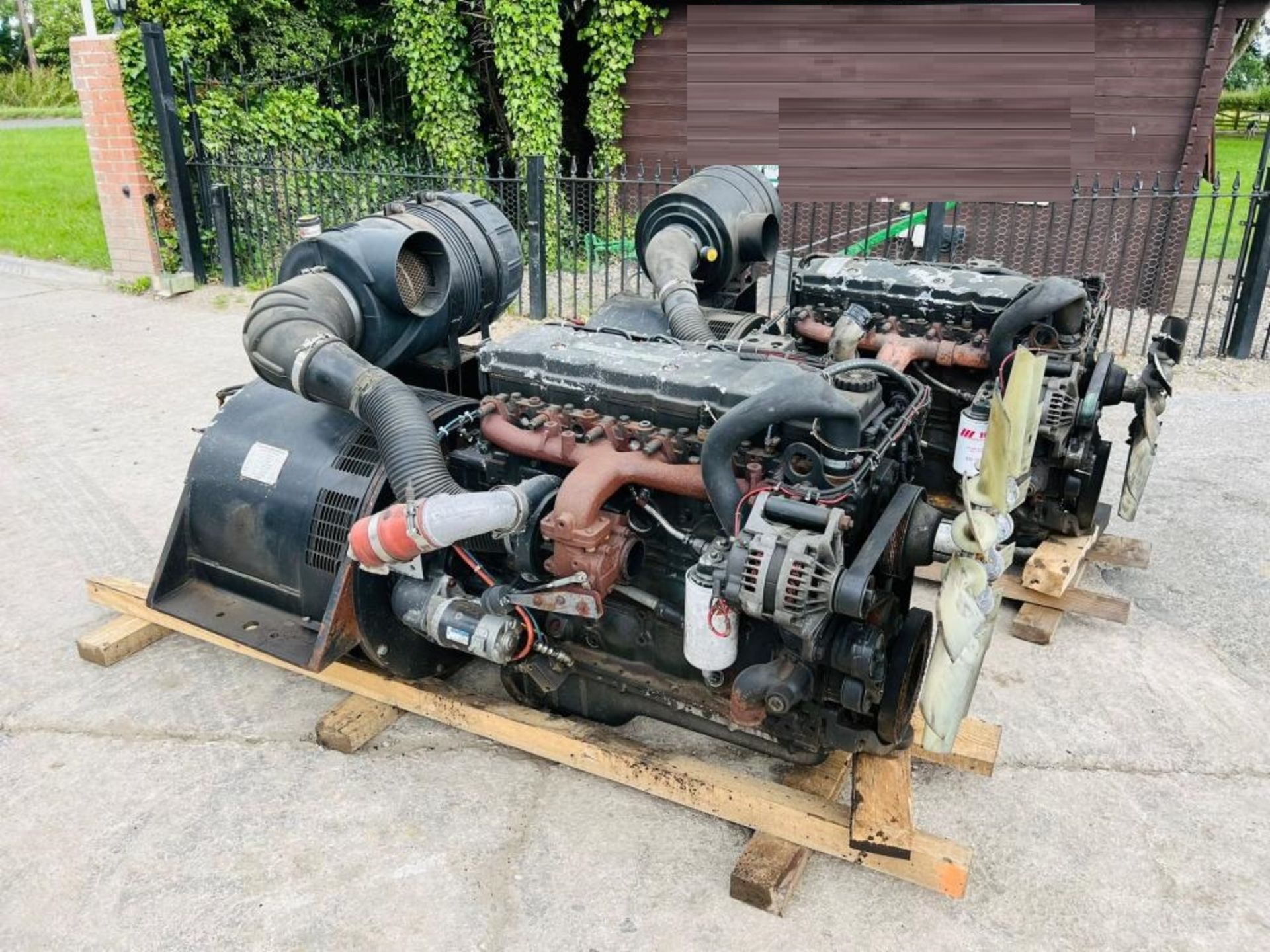 HOUCHIN AREOSPACE 140KVA GENERATOR C/W CUMINS TURBO ENGINE *CHOICE OF TWO* - Image 3 of 18