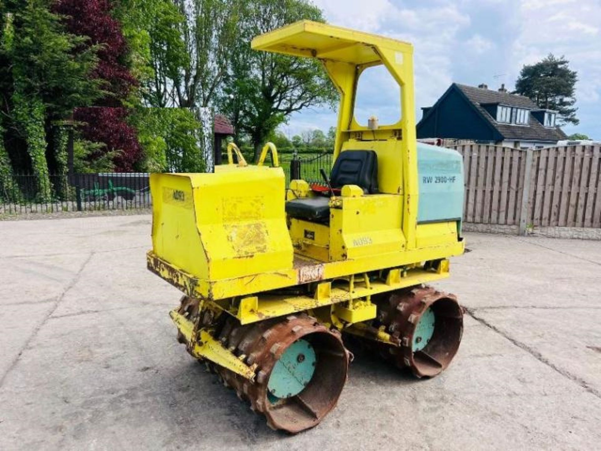 RAMMAX 2900-HF DOUBLE DRUM TRENCH ROLLER * SPARE & REPAIRS - Image 13 of 13