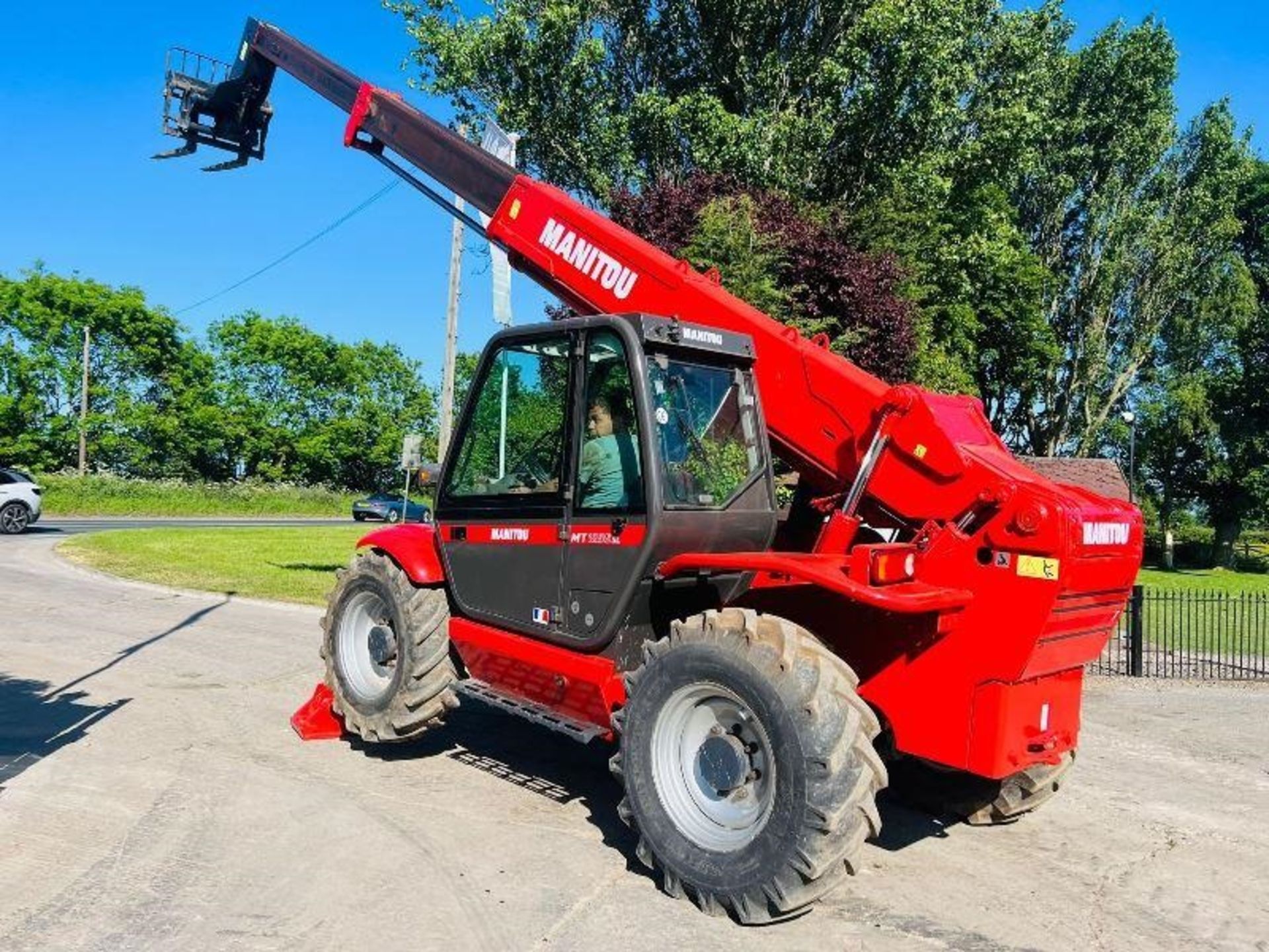 MANITOU MT1235 4WD TELEHANDLER * 12 METER , 4156 HOURS * C/W PALLET TINES - Image 2 of 14