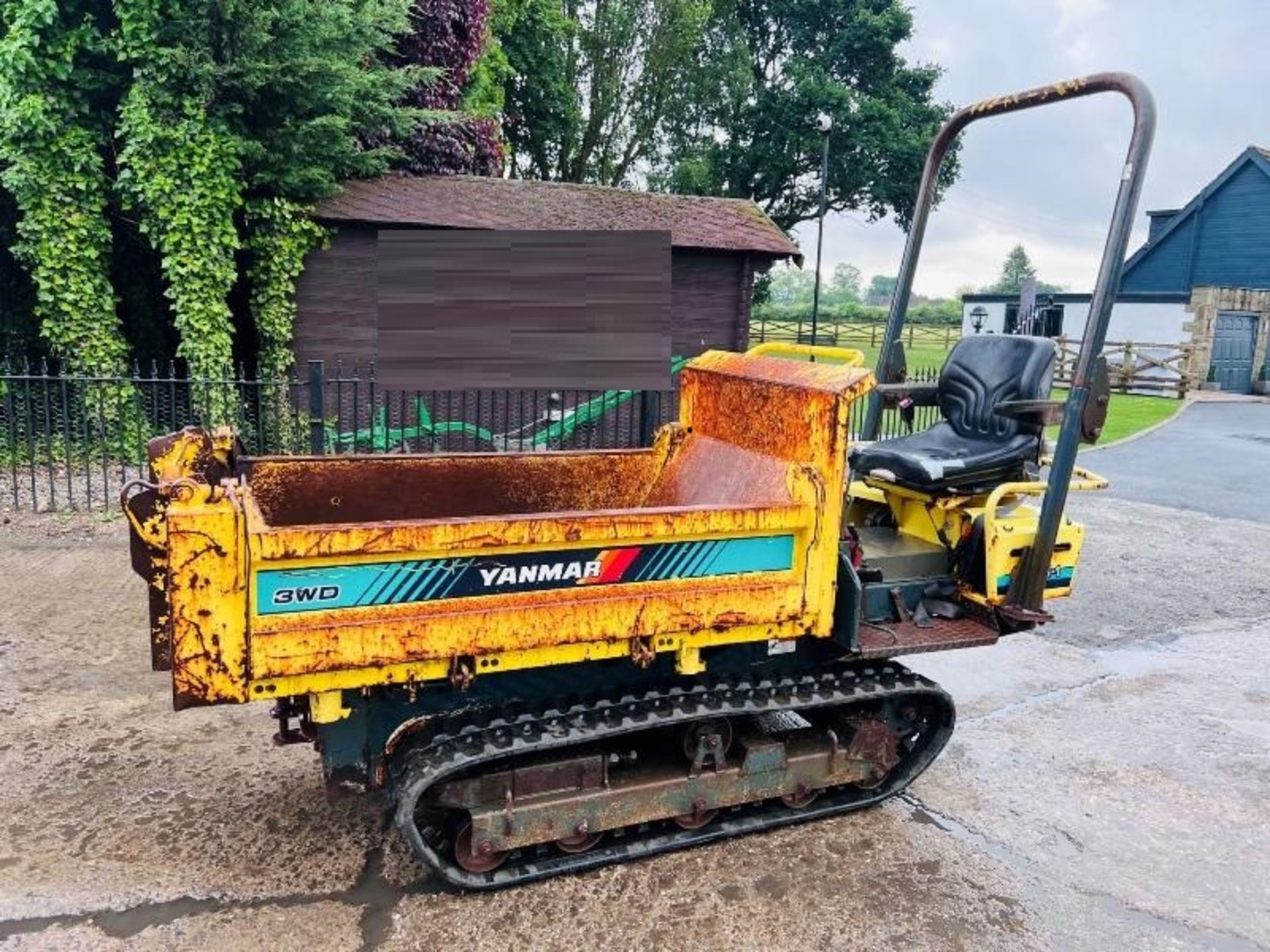 YANMAR C10R TRACKED DUMPER *849 HOURS* C/W 3 WAY TIP & ROLE BAR - Image 9 of 18