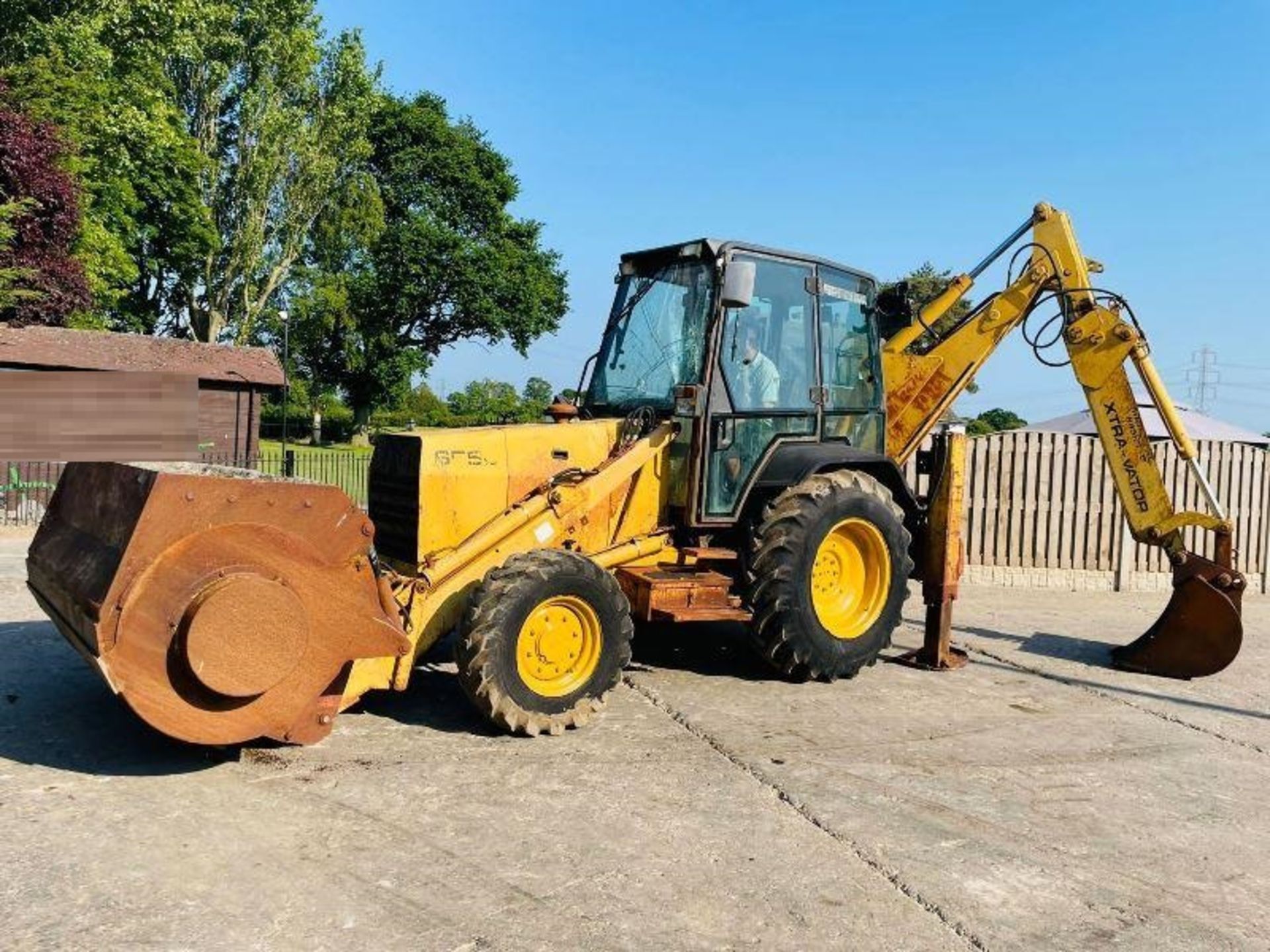 FORD NEW HOLLAND 655C 4WD BACKHOE C/W EXTENDING DIG & CEMENT MIXER BUCKET - Image 5 of 15