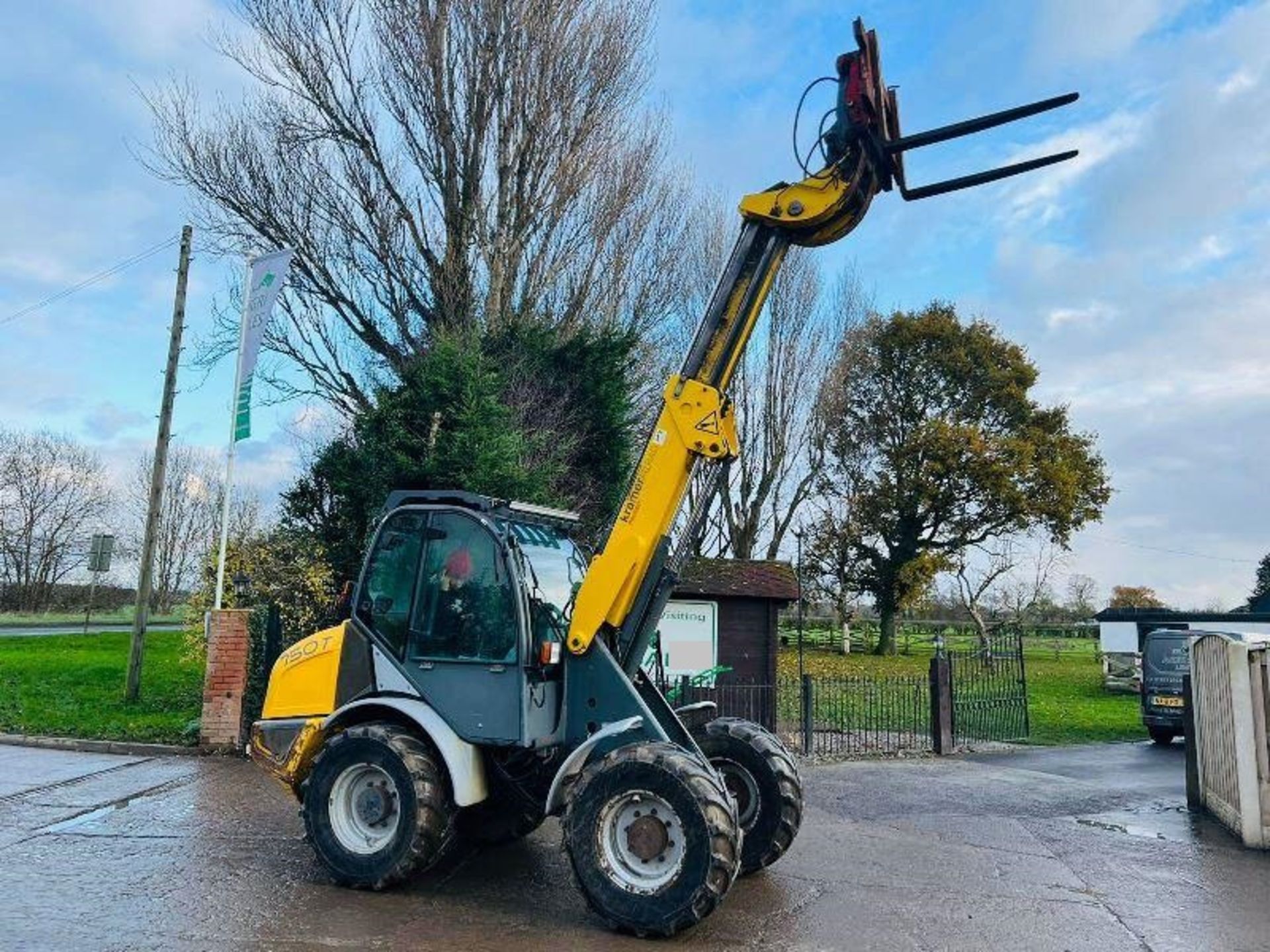 KRAMER 750T 4WD TELEHANDLER C/W QUICK HITCH & TELESCOPIC BOOM - Image 4 of 10