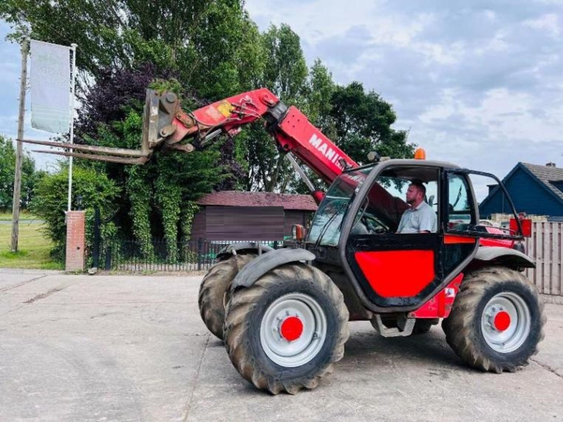 MANITOU MLT526T 4WD TELEHANDLER C/W PALLET TINES - Image 18 of 18