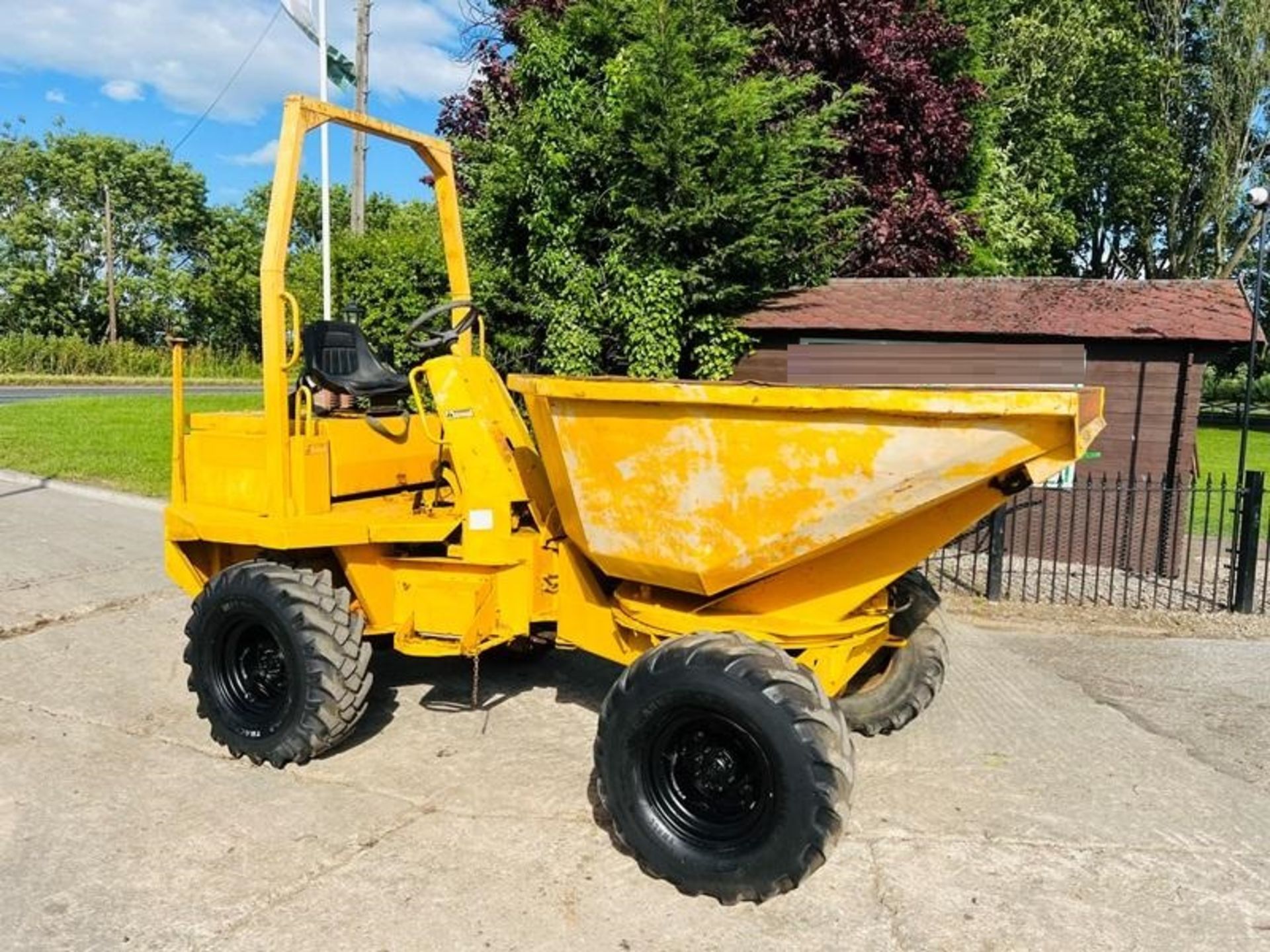 THWAITES 4WD SWIVEL TIP DUMPER C/W ROLE BAR - Image 6 of 15