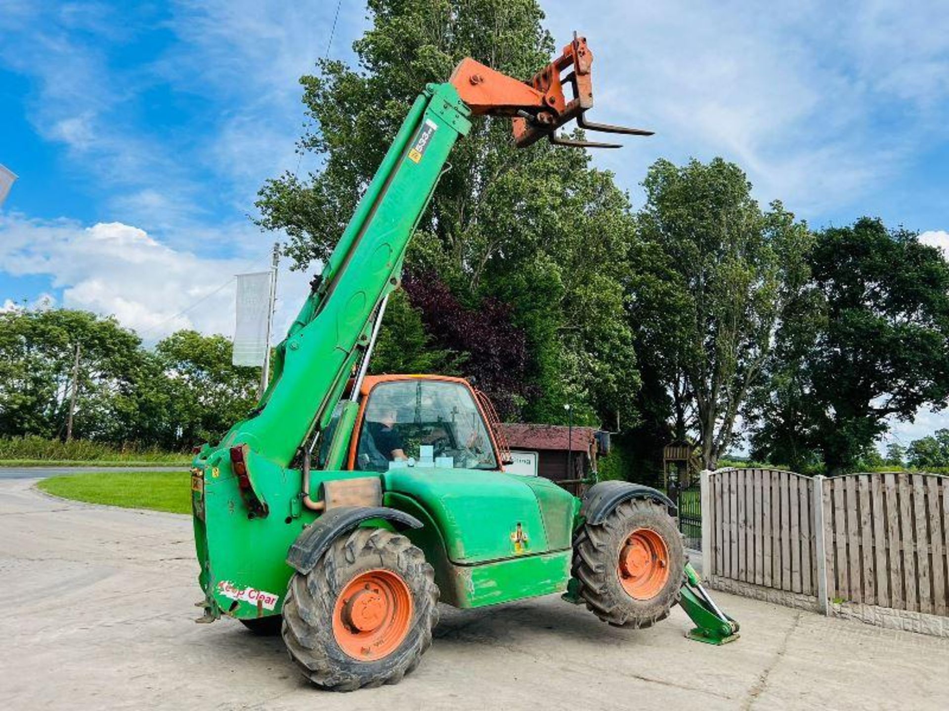 JCB 535-125 TELEHANDLER * 12.5 METERS * C/W PALLET TINES - Image 17 of 18