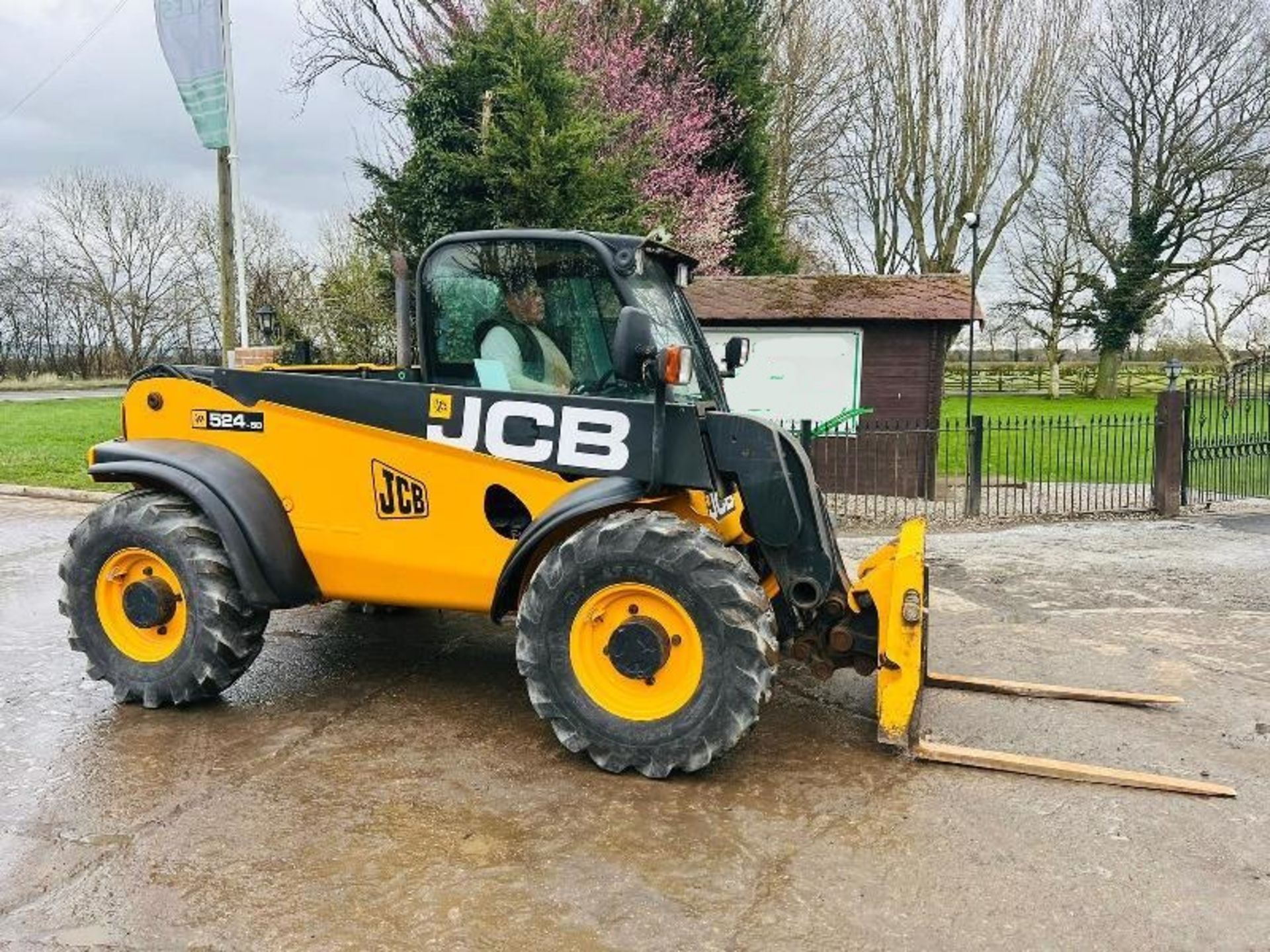 JCB 524-50 4WD TELEHANDLER C/W JOYSTICK CONTROL & PALLET TINES