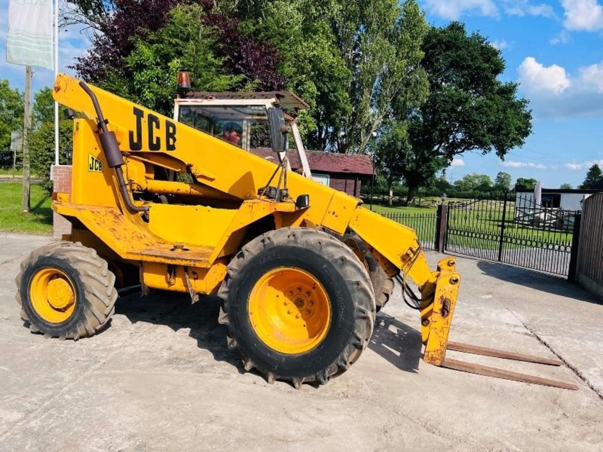 CB 525 4WD TELEHANDLER C/W PALLET TINES - Image 16 of 16