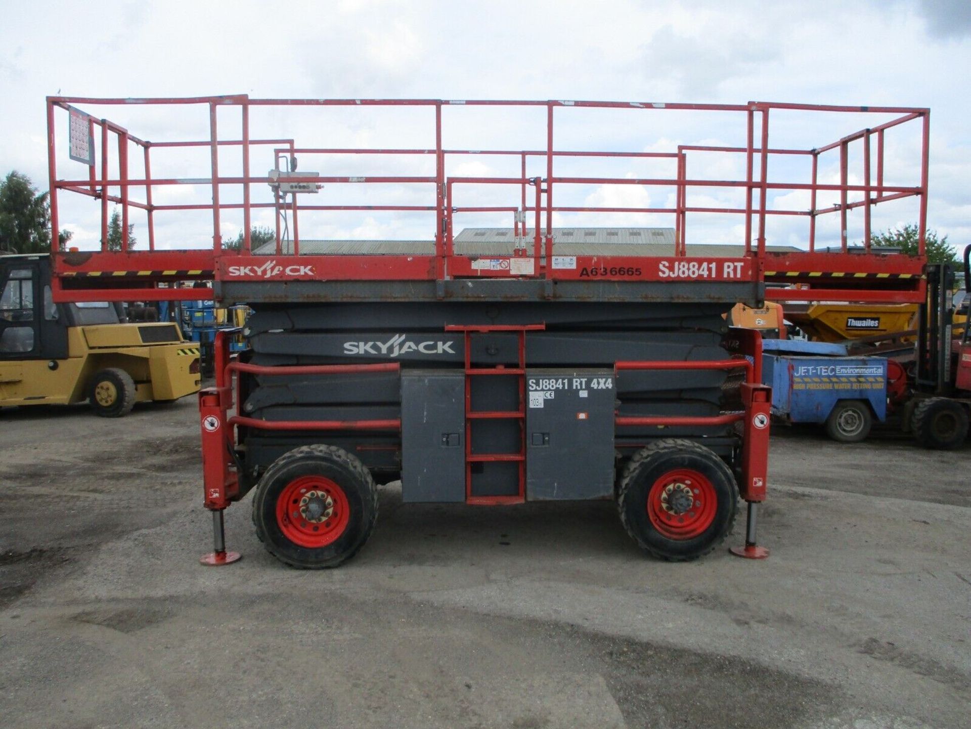 2014 SKYJACK 8841 SCISSOR LIFT ACCESS PLATFORM CHERRY PICKER MEWP GENIE DELIVERY - Bild 6 aus 13