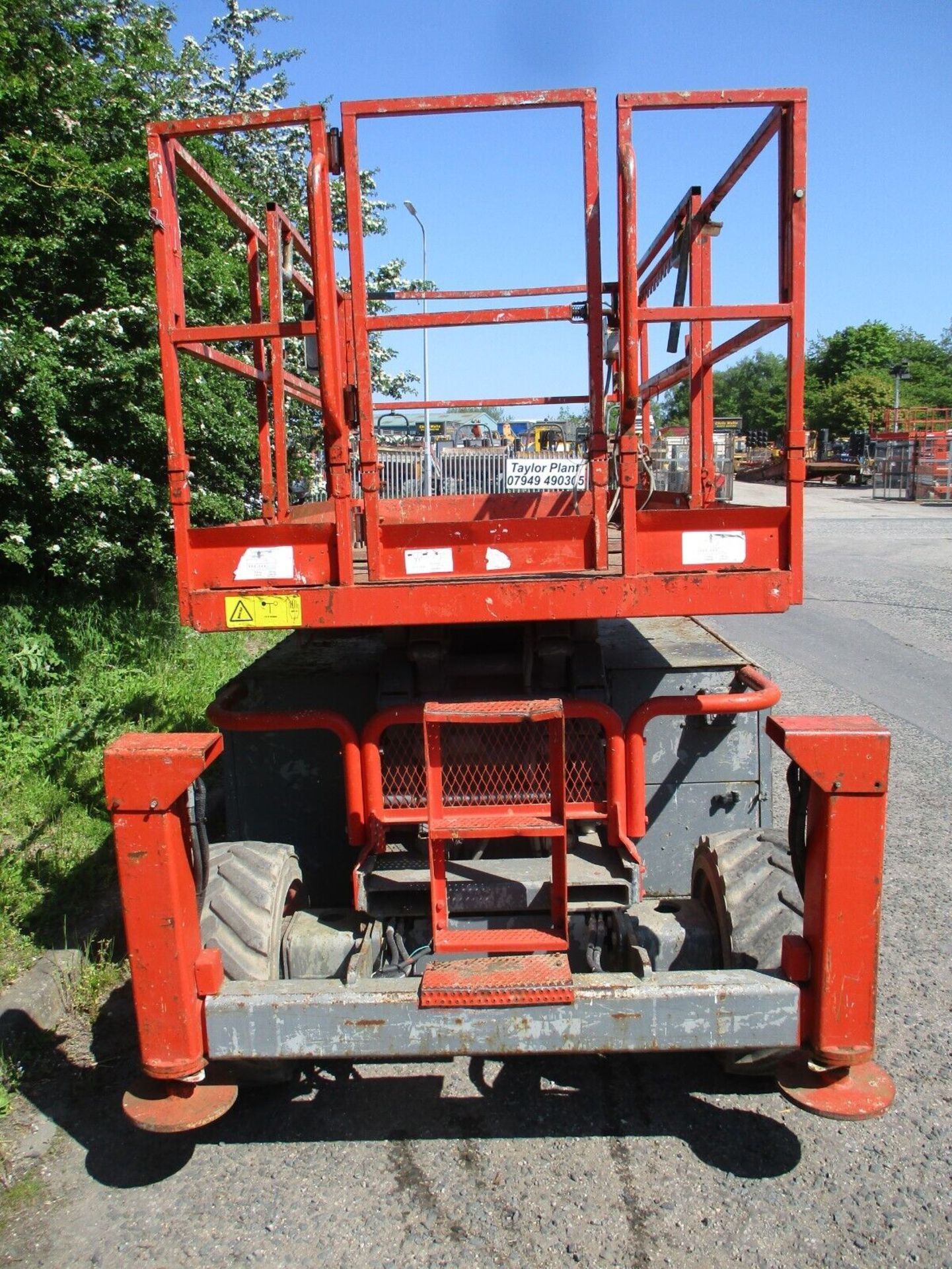 2010 SKYJACK 6832 SCISSOR LIFT ACCESS PLATFORM CHERRY PICKER MEWP GENIE - Bild 2 aus 14