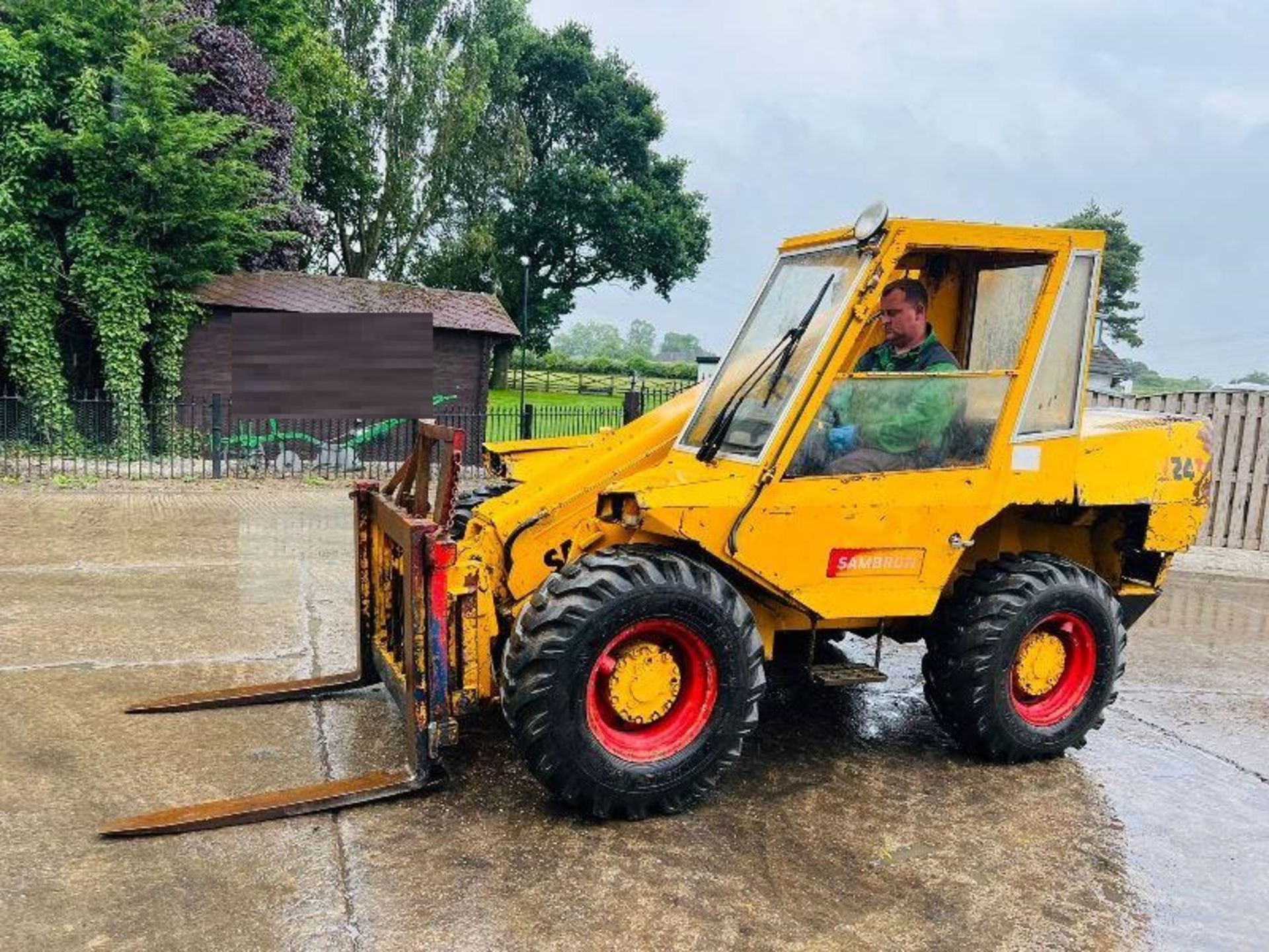 SAMBRON J24T 4WD TELEHANDLER C/W PALLET TINES - Image 2 of 12