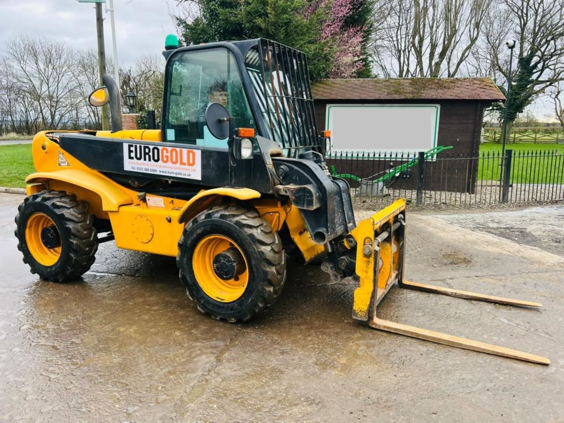 JCB 520-50 4WD TELEHANDLER * YEAR 2013 , ROAD REGISTERED - Image 9 of 19